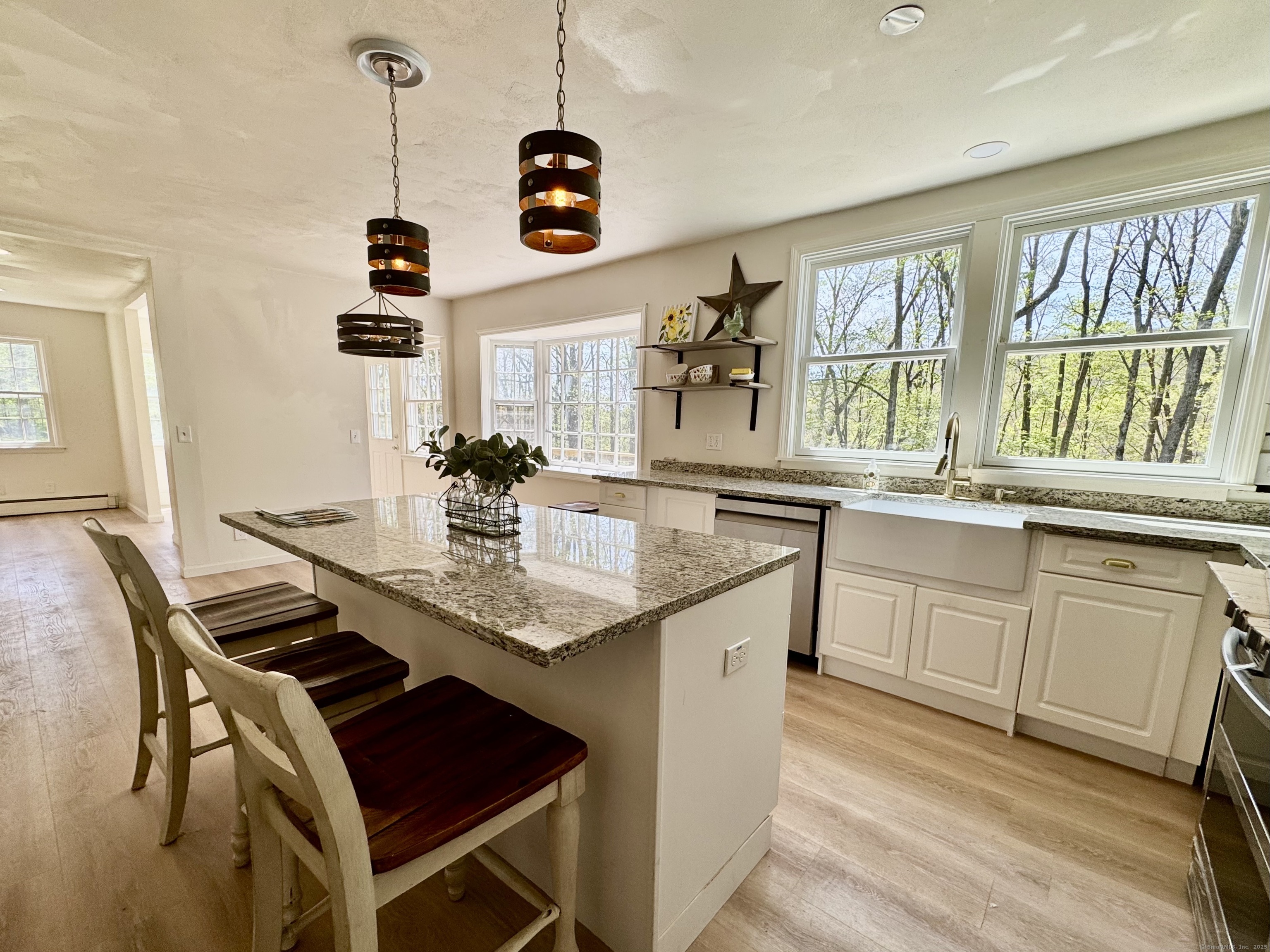 23 Burnett, New Milford, Connecticut 06776