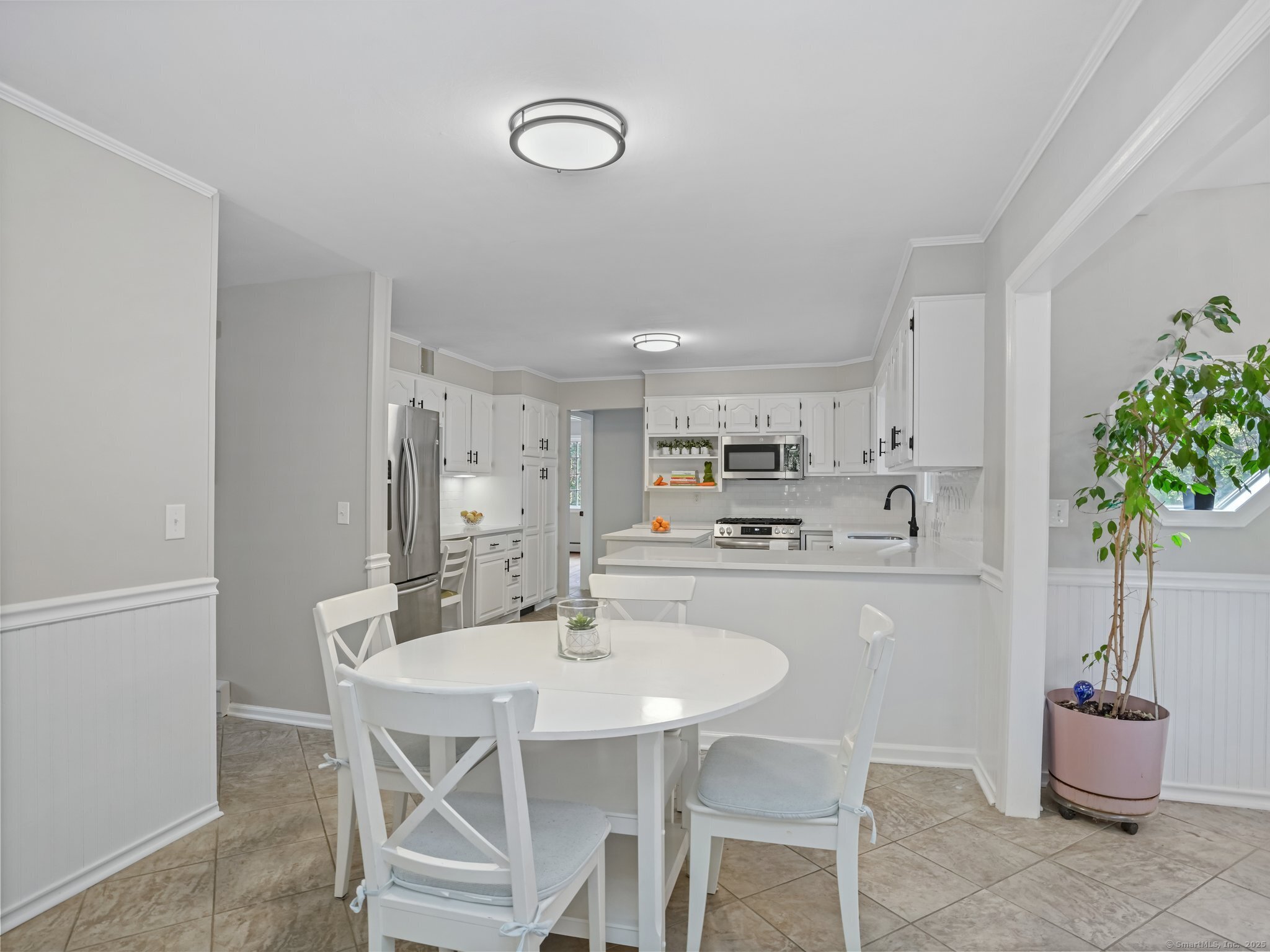 44 Buckingham Ridge, Wilton, Connecticut 06897