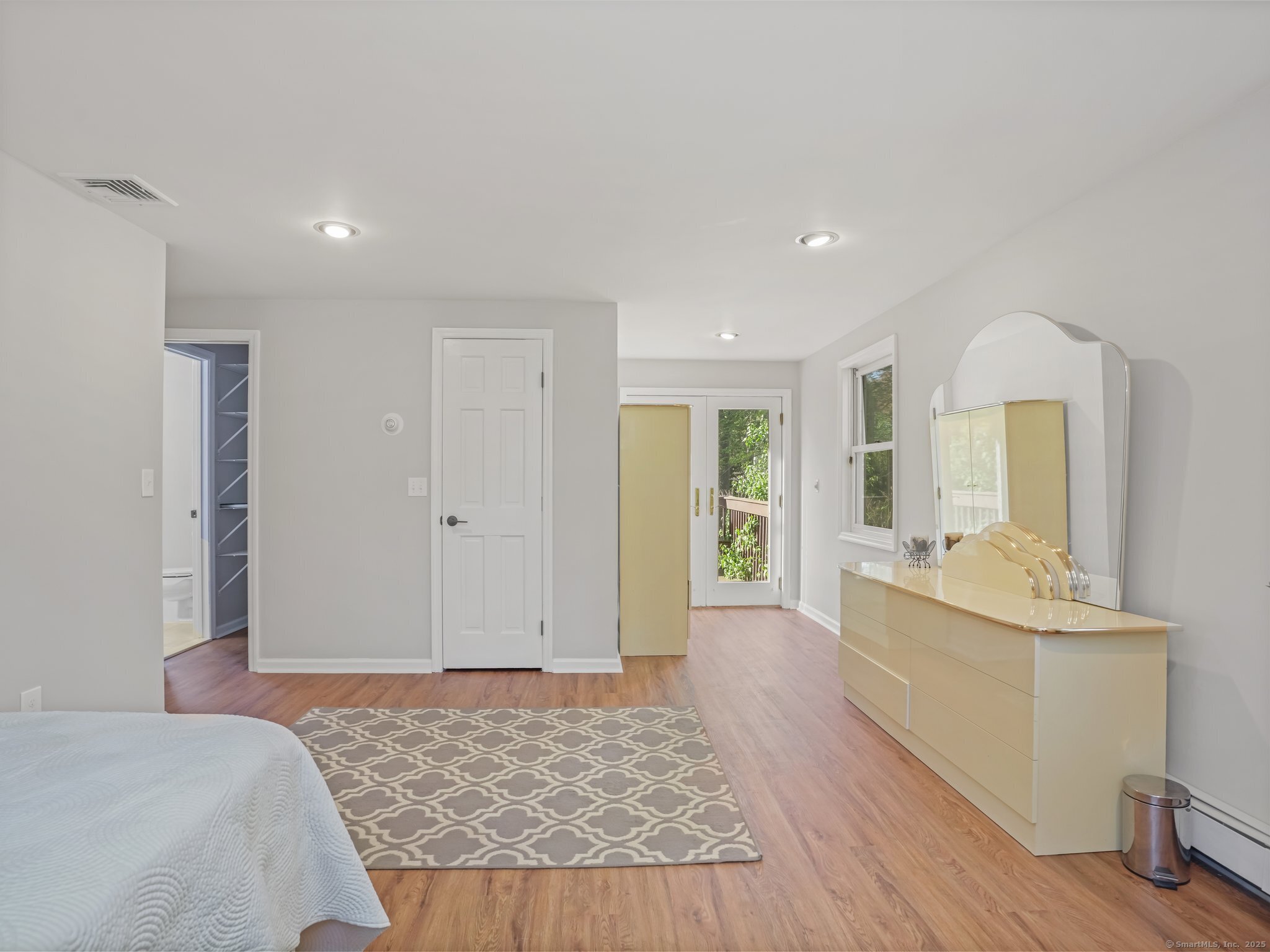 44 Buckingham Ridge, Wilton, Connecticut 06897