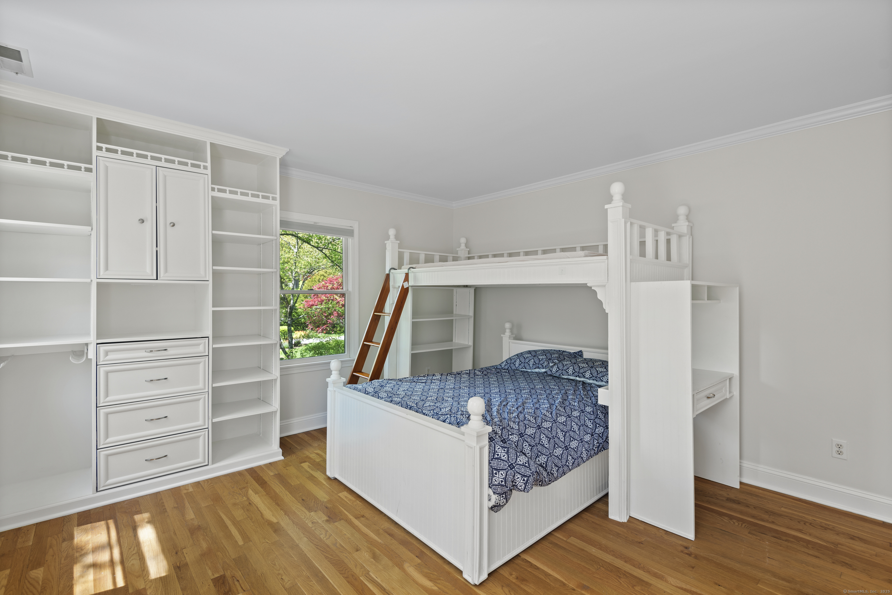 99 Woodland, New Canaan, Connecticut 06840