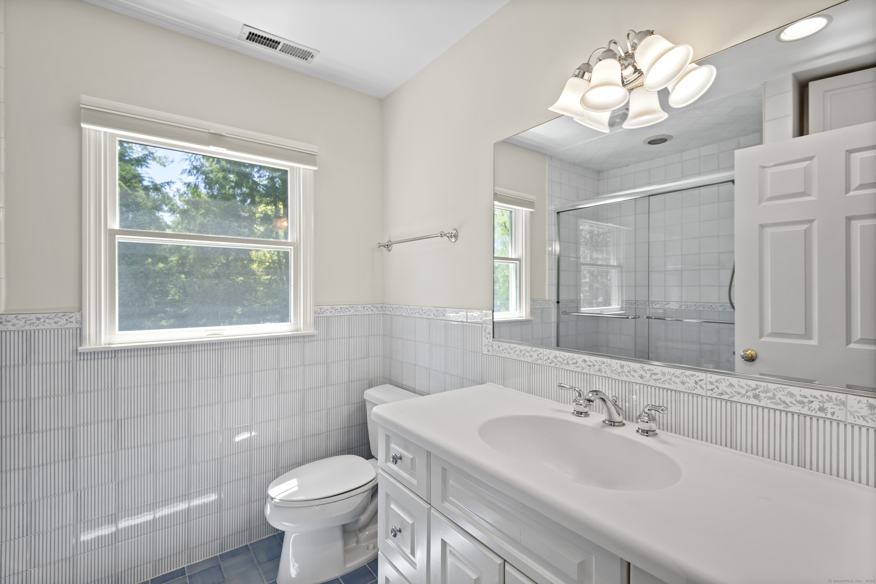 99 Woodland, New Canaan, Connecticut 06840