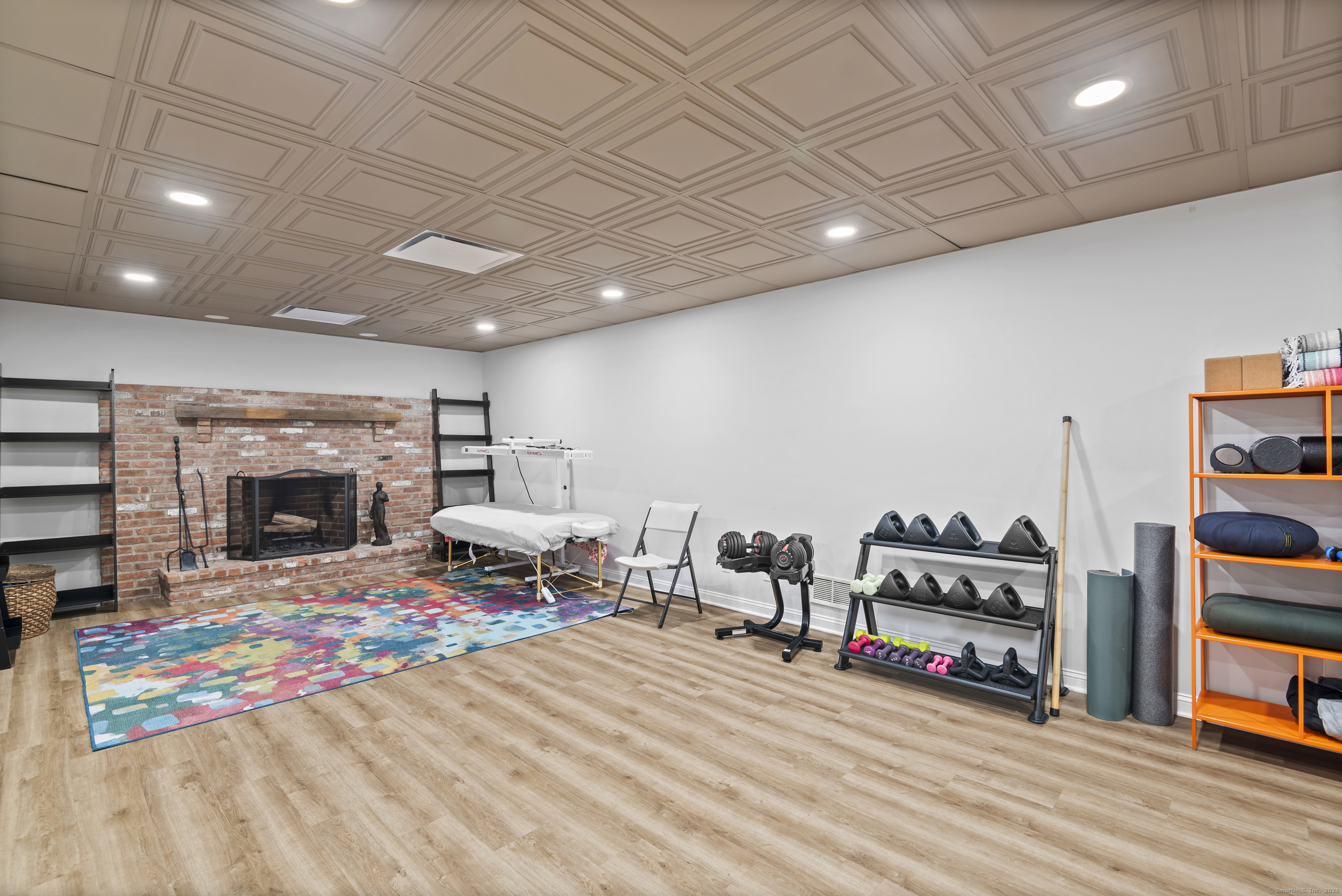 99 Woodland, New Canaan, Connecticut 06840