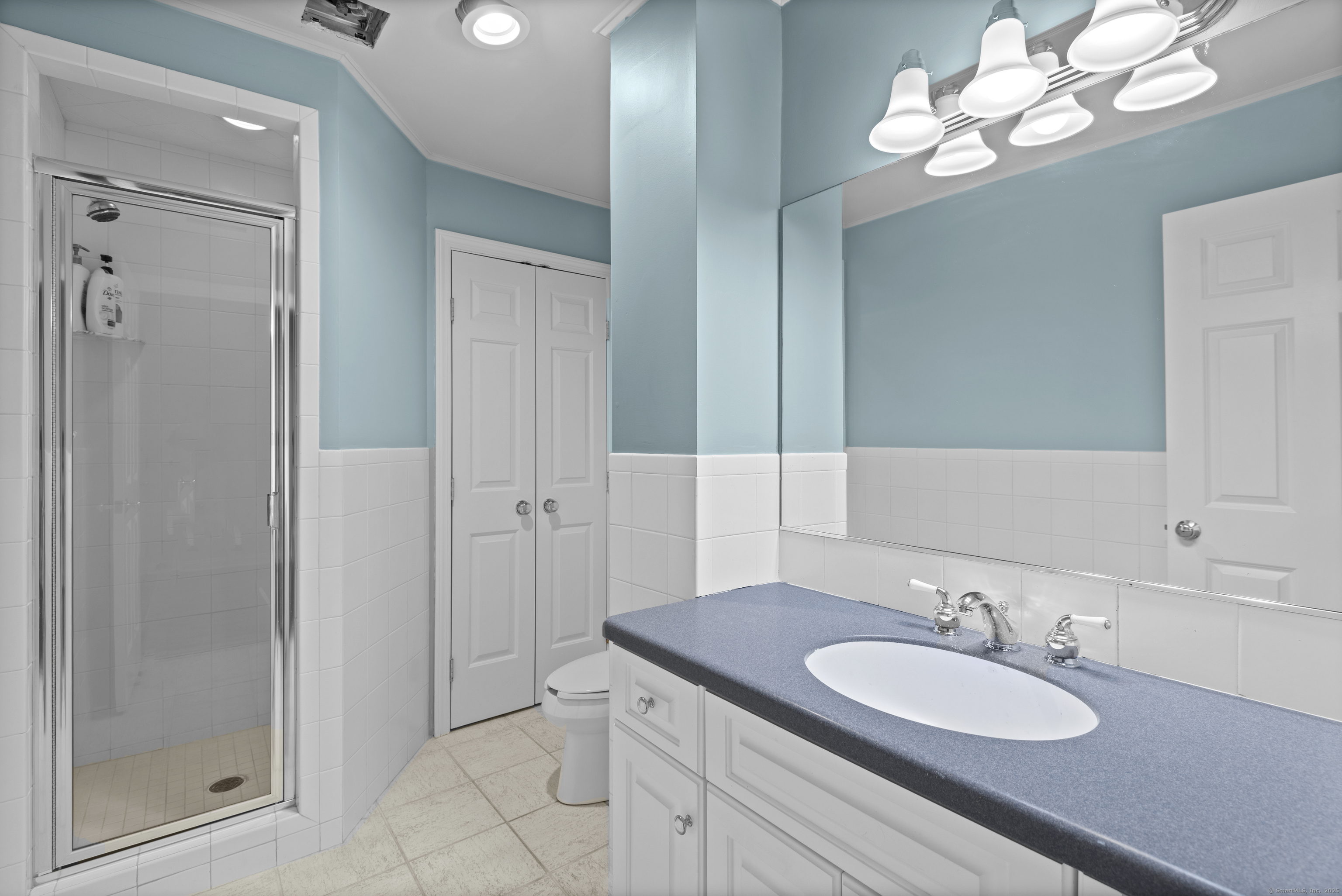 99 Woodland, New Canaan, Connecticut 06840