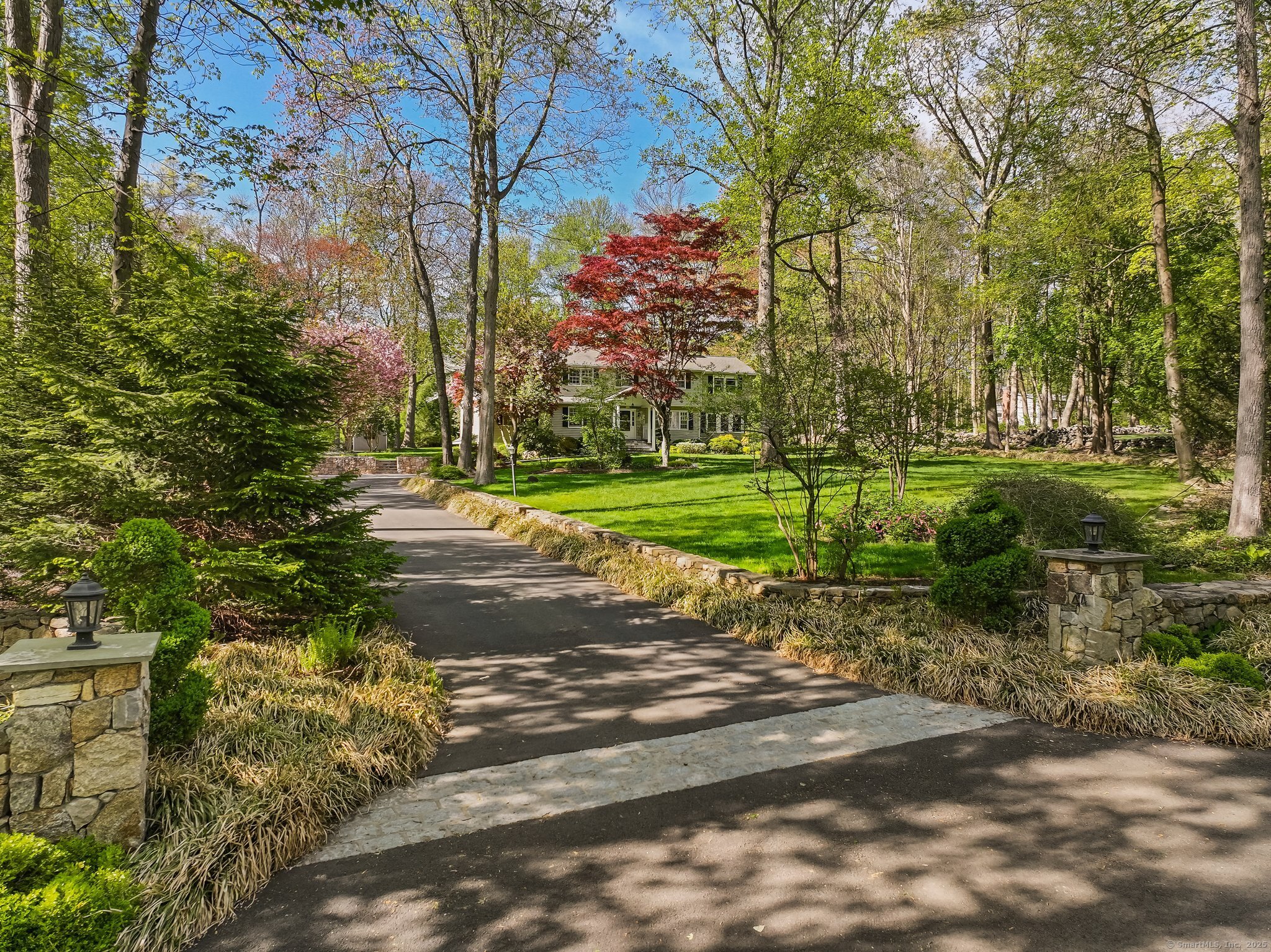 44 Buckingham Ridge, Wilton, Connecticut 06897