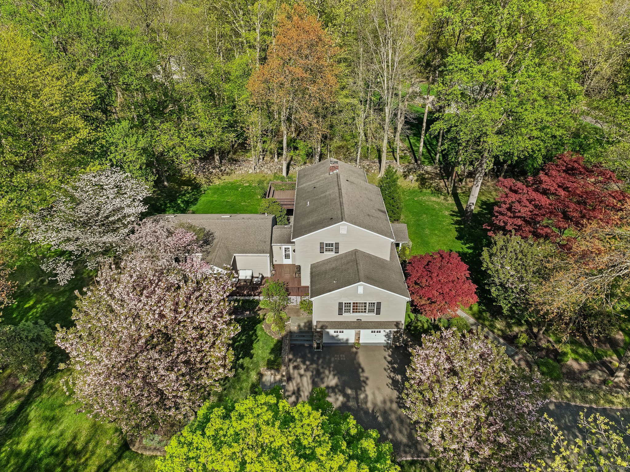 44 Buckingham Ridge, Wilton, Connecticut 06897