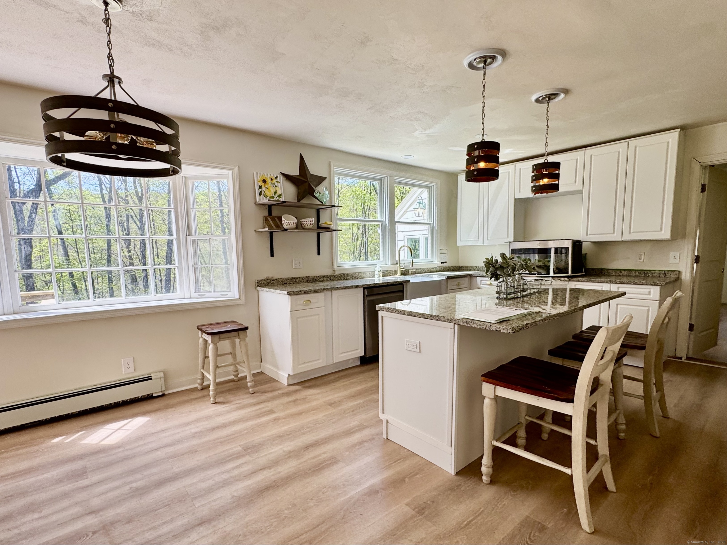 23 Burnett, New Milford, Connecticut 06776