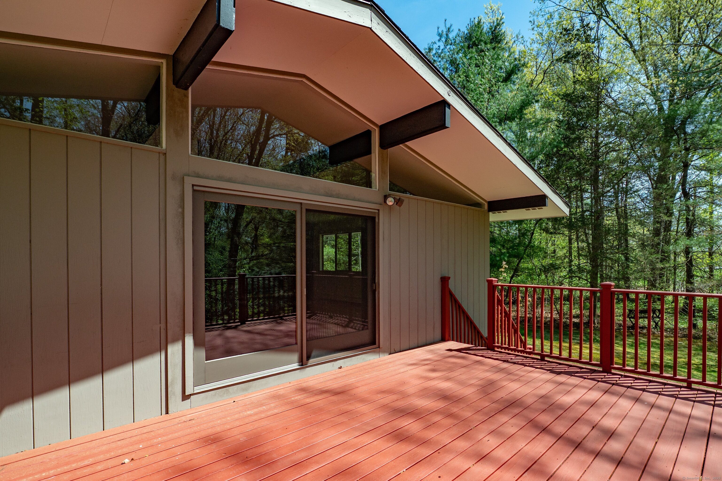 87 Pleasant, Bethany, Connecticut 06524