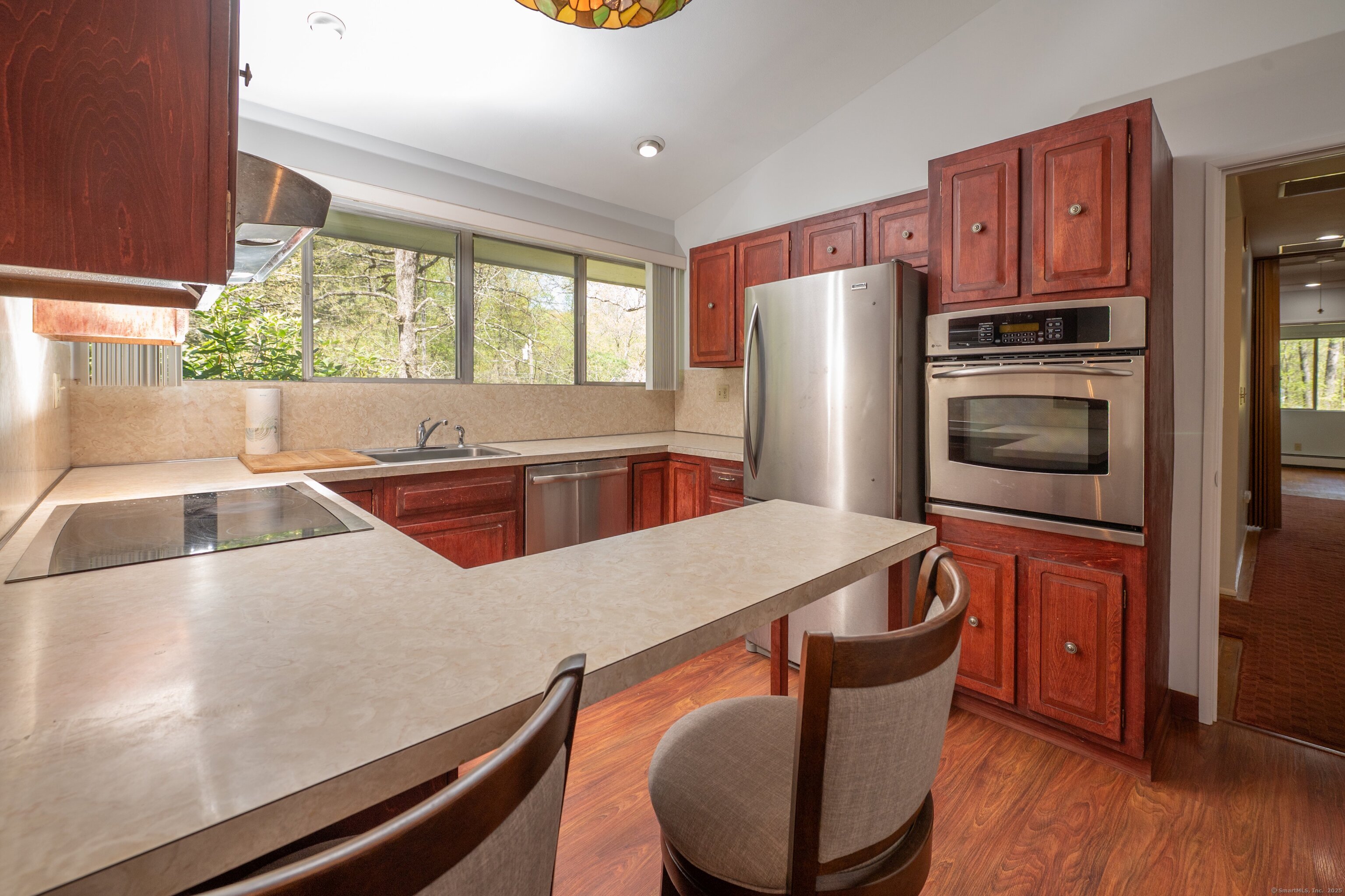 87 Pleasant, Bethany, Connecticut 06524