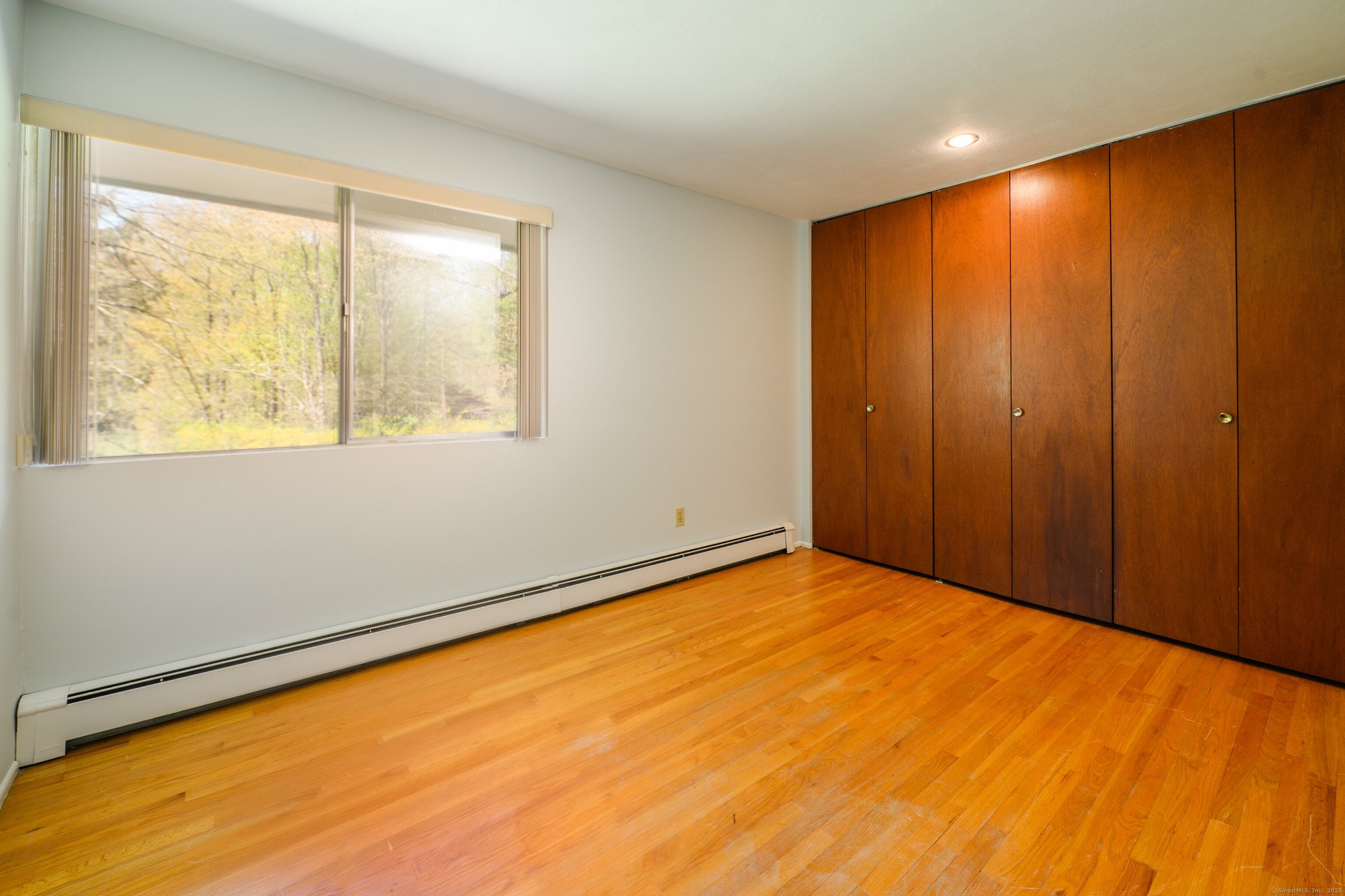 87 Pleasant, Bethany, Connecticut 06524