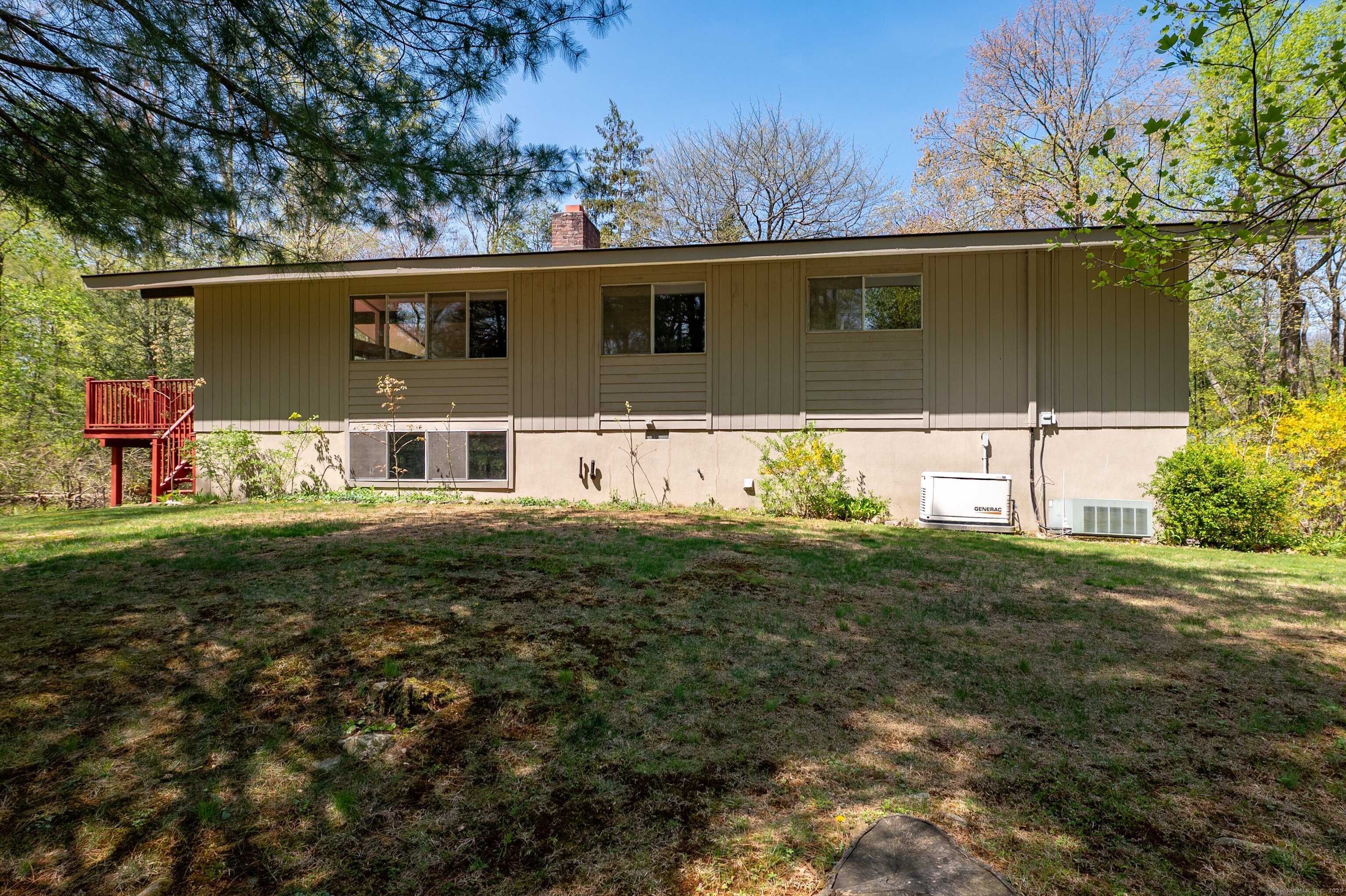 87 Pleasant, Bethany, Connecticut 06524