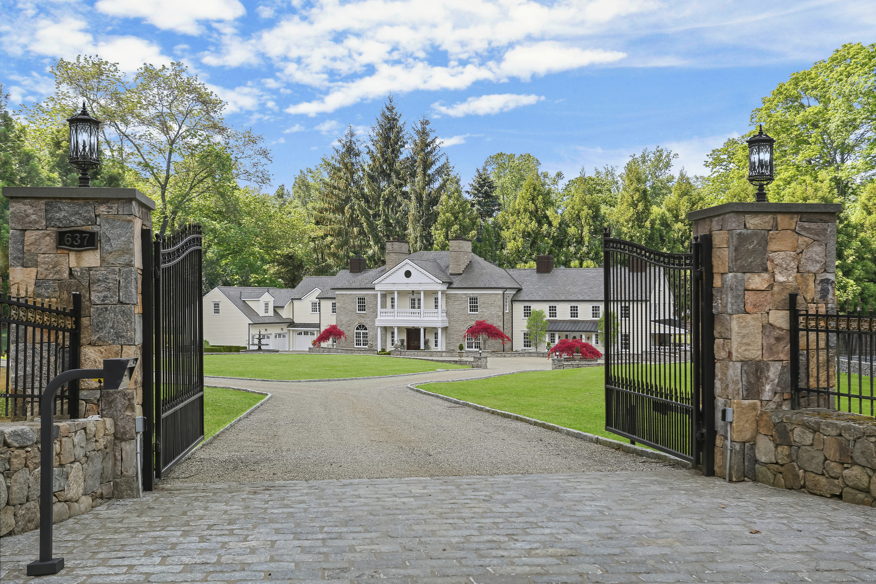 637 Valley, New Canaan, Connecticut 06840