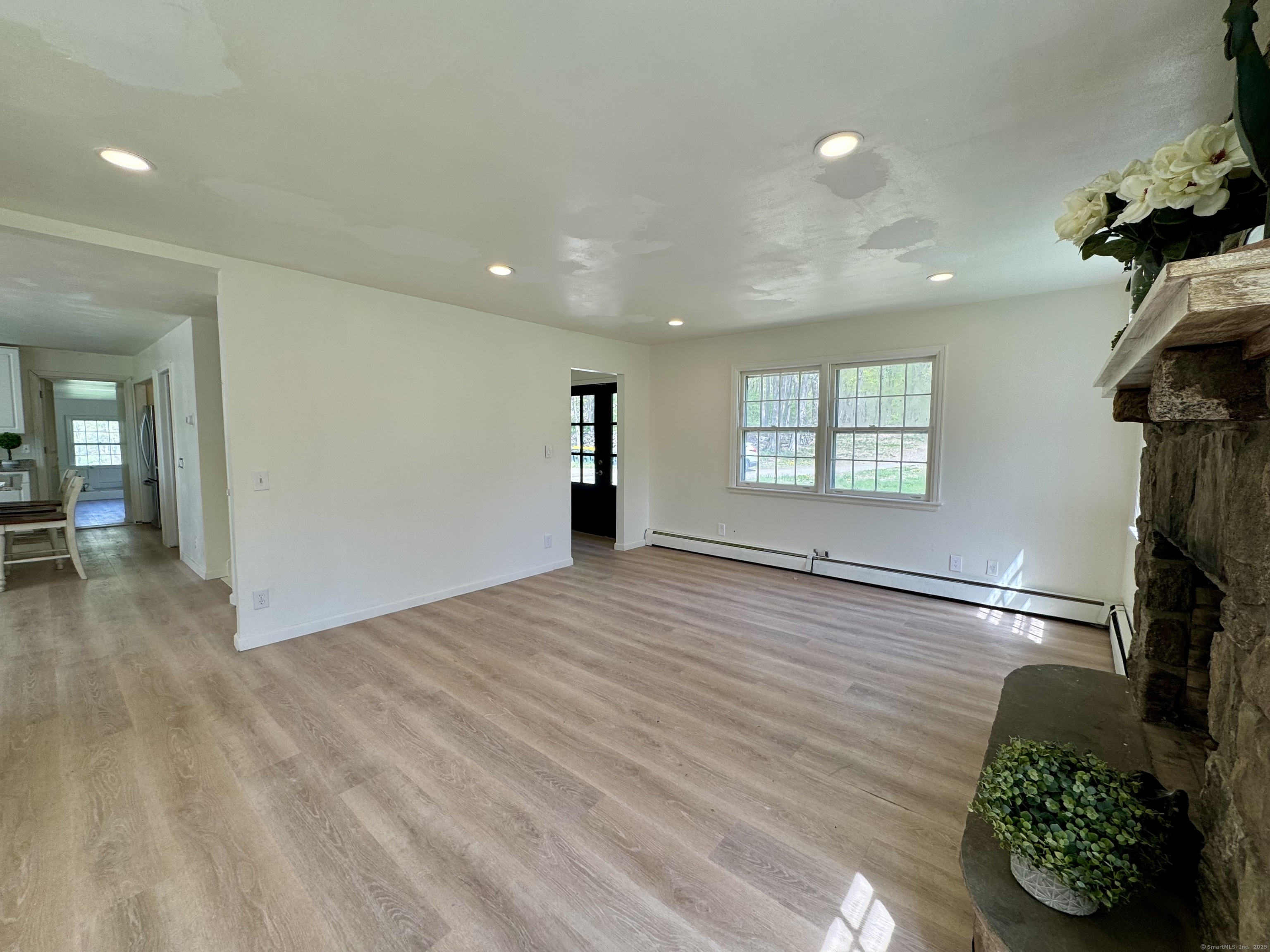 23 Burnett, New Milford, Connecticut 06776