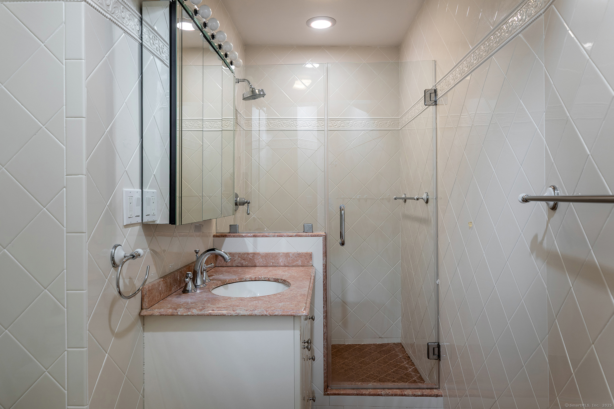 155 Shortwoods, New Fairfield, Connecticut 06812