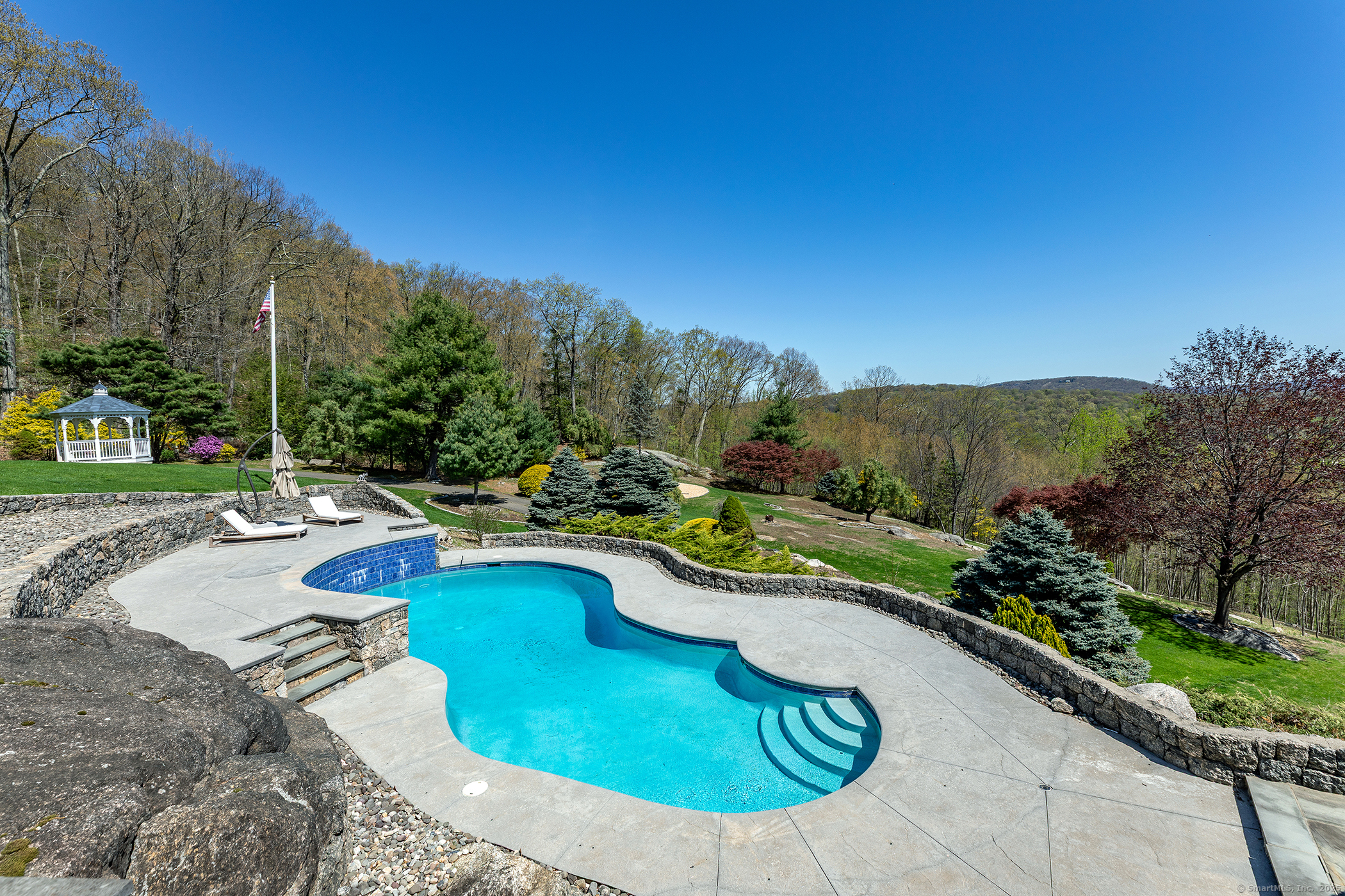 155 Shortwoods, New Fairfield, Connecticut 06812