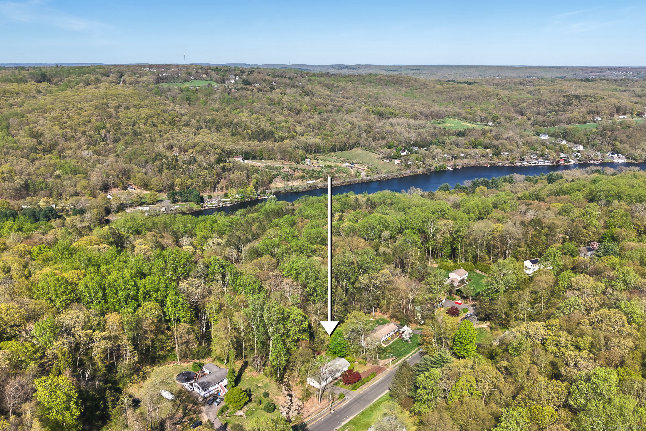 82 Village, Shelton, Connecticut 06484