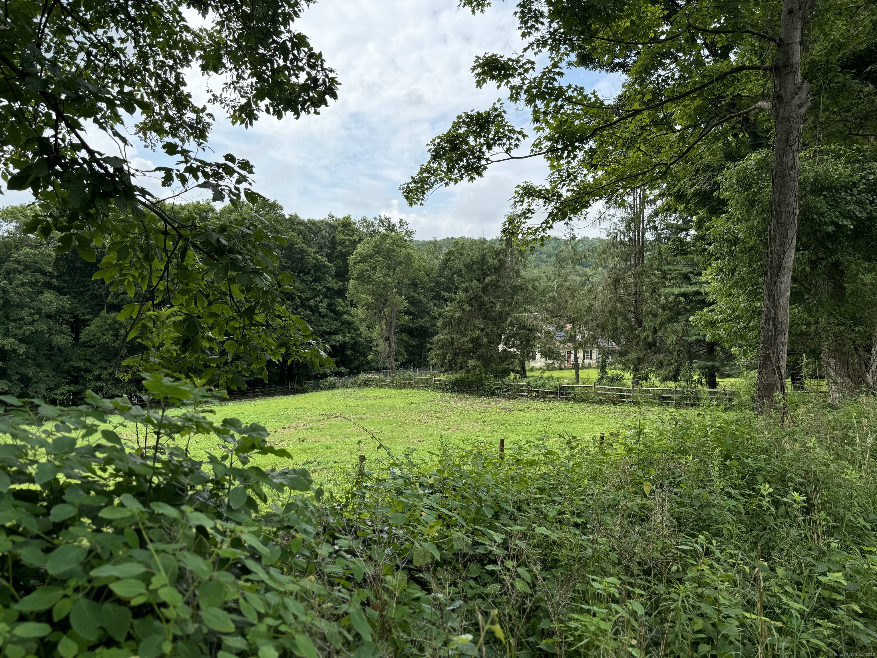 23 Burnett, New Milford, Connecticut 06776