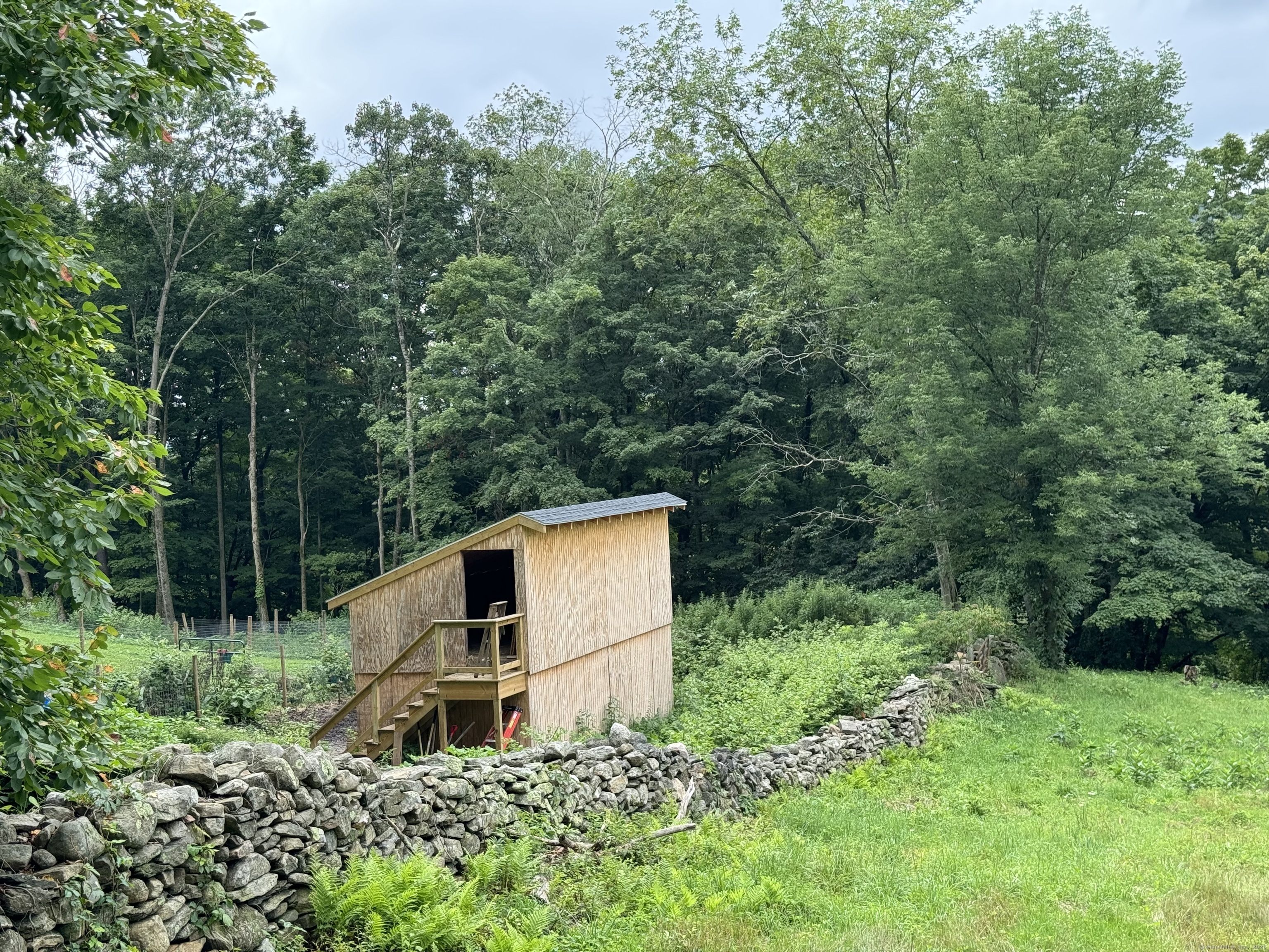 23 Burnett, New Milford, Connecticut 06776