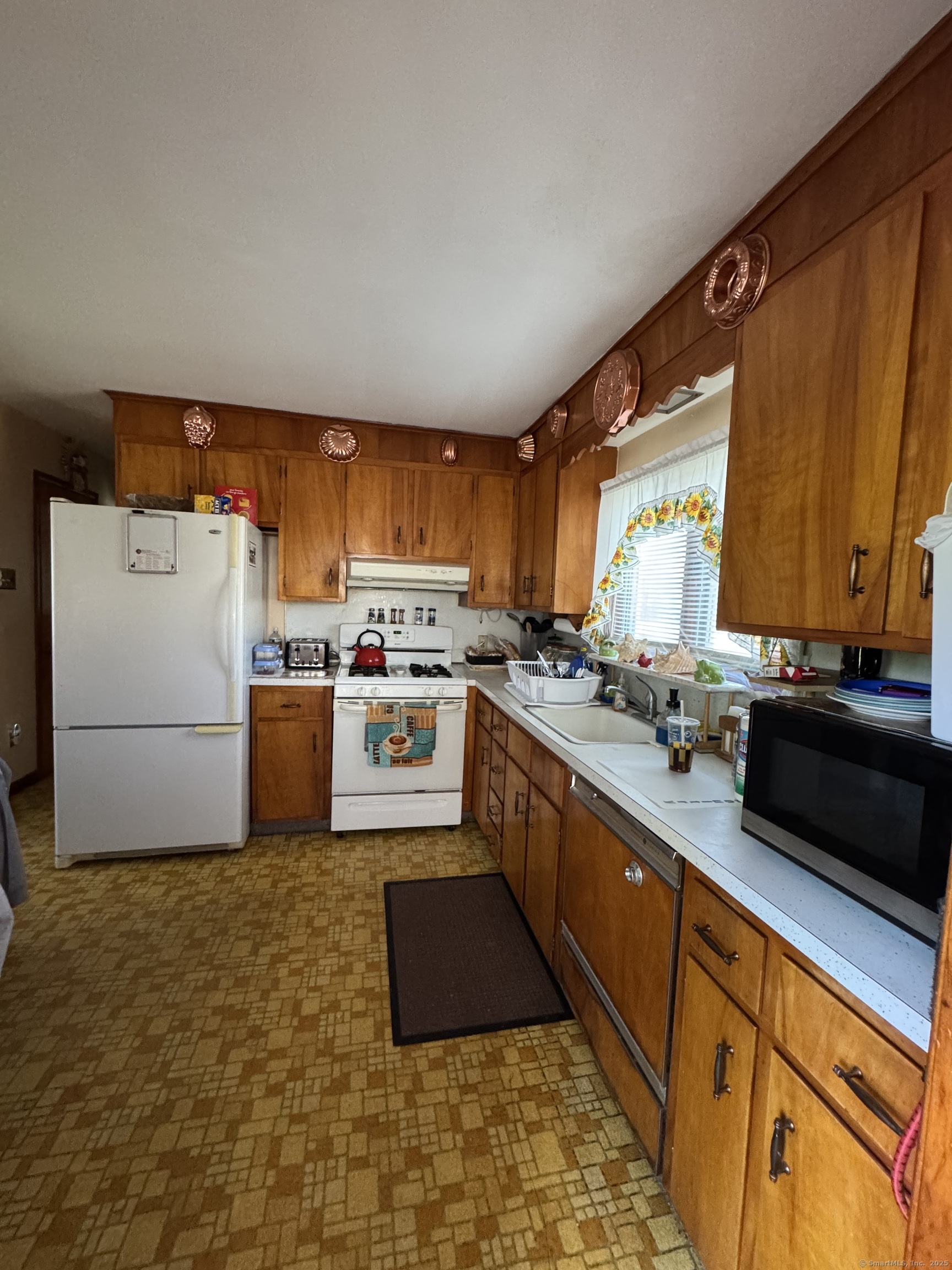 67 Harvey, Bridgeport, Connecticut 06610