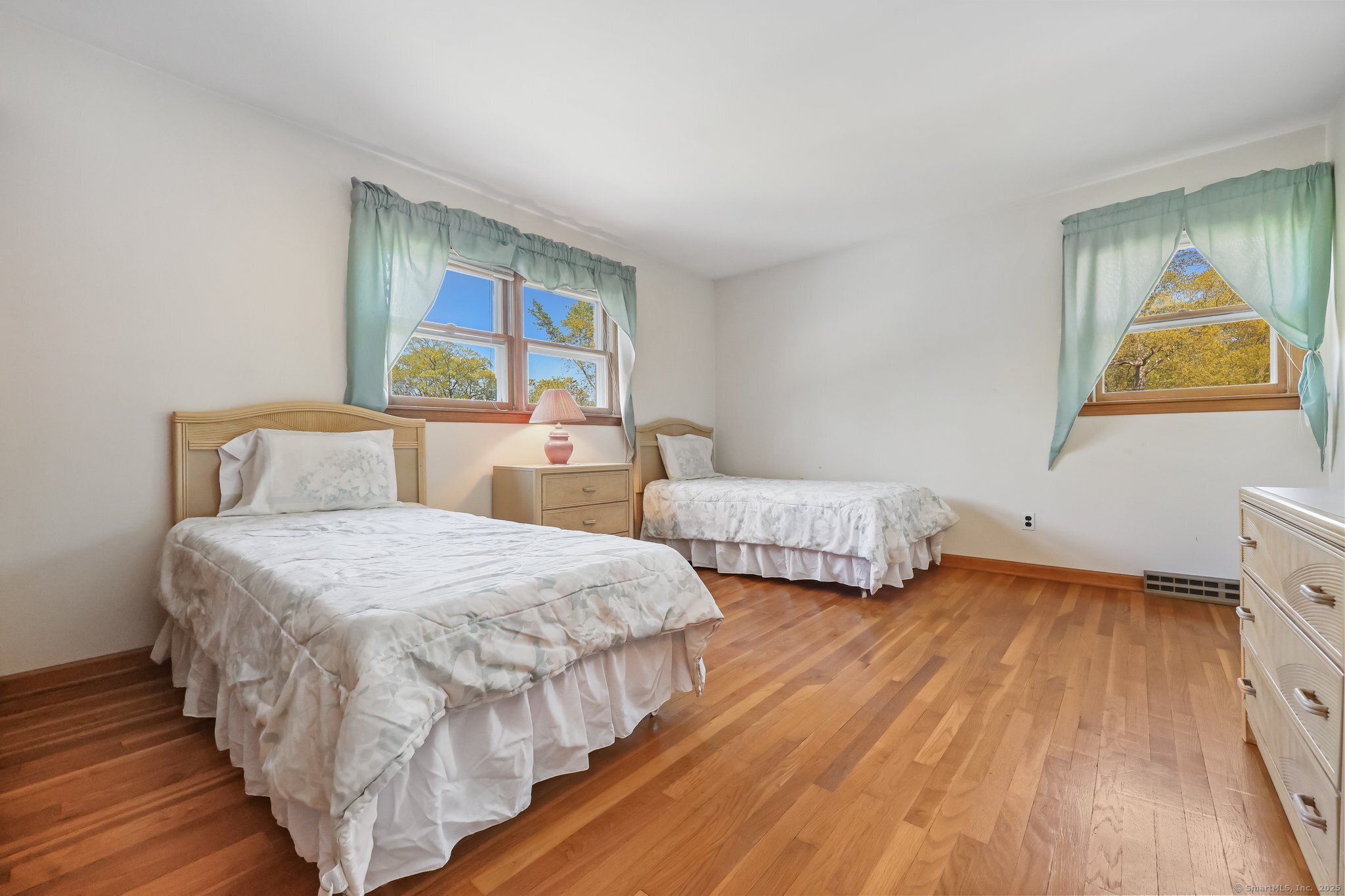 15 Kingsbury, Norwalk, Connecticut 06851