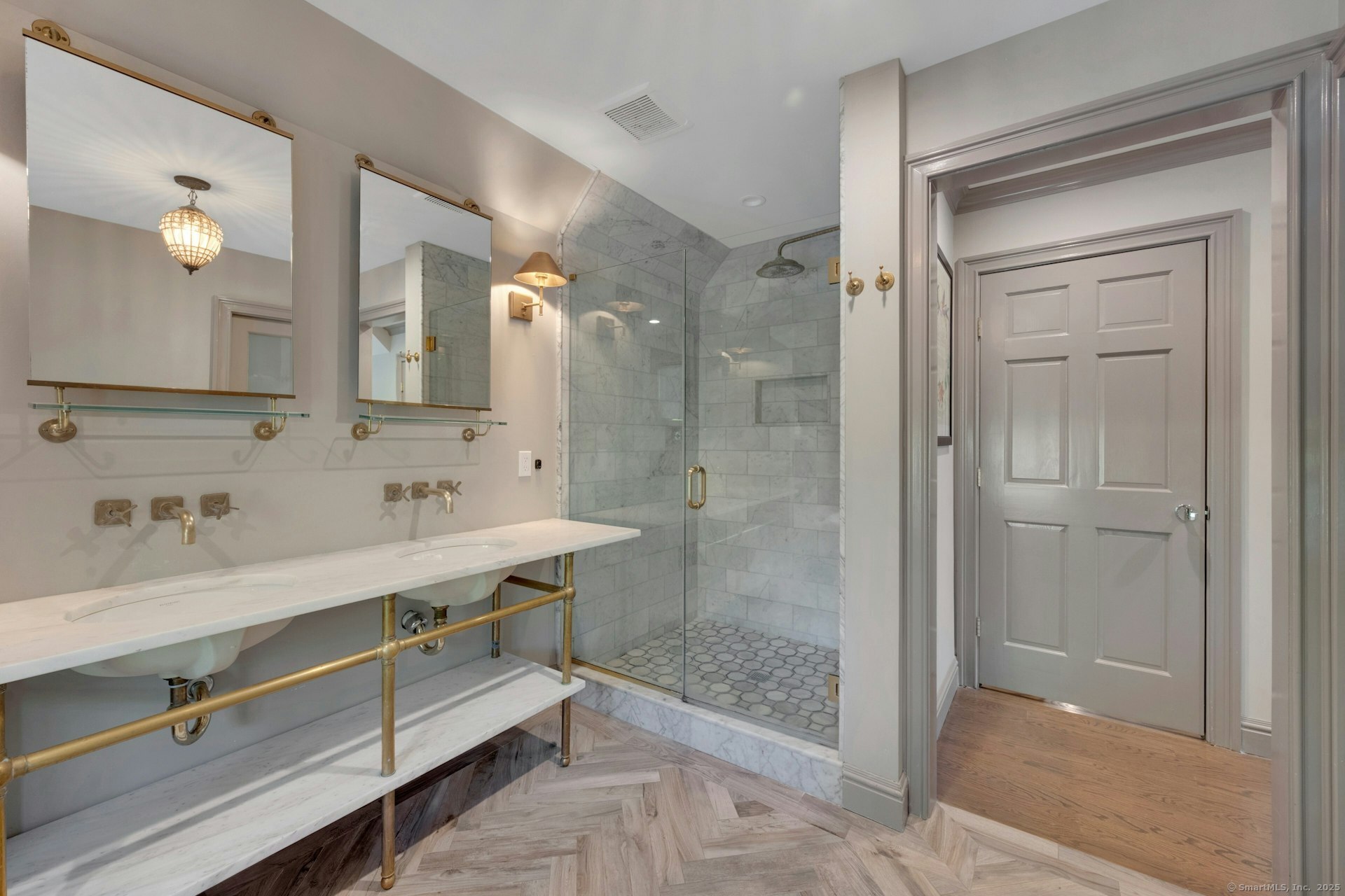 175 Lake, Greenwich, Connecticut 06830