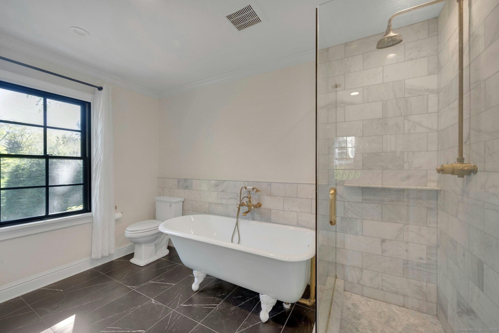 175 Lake, Greenwich, Connecticut 06830