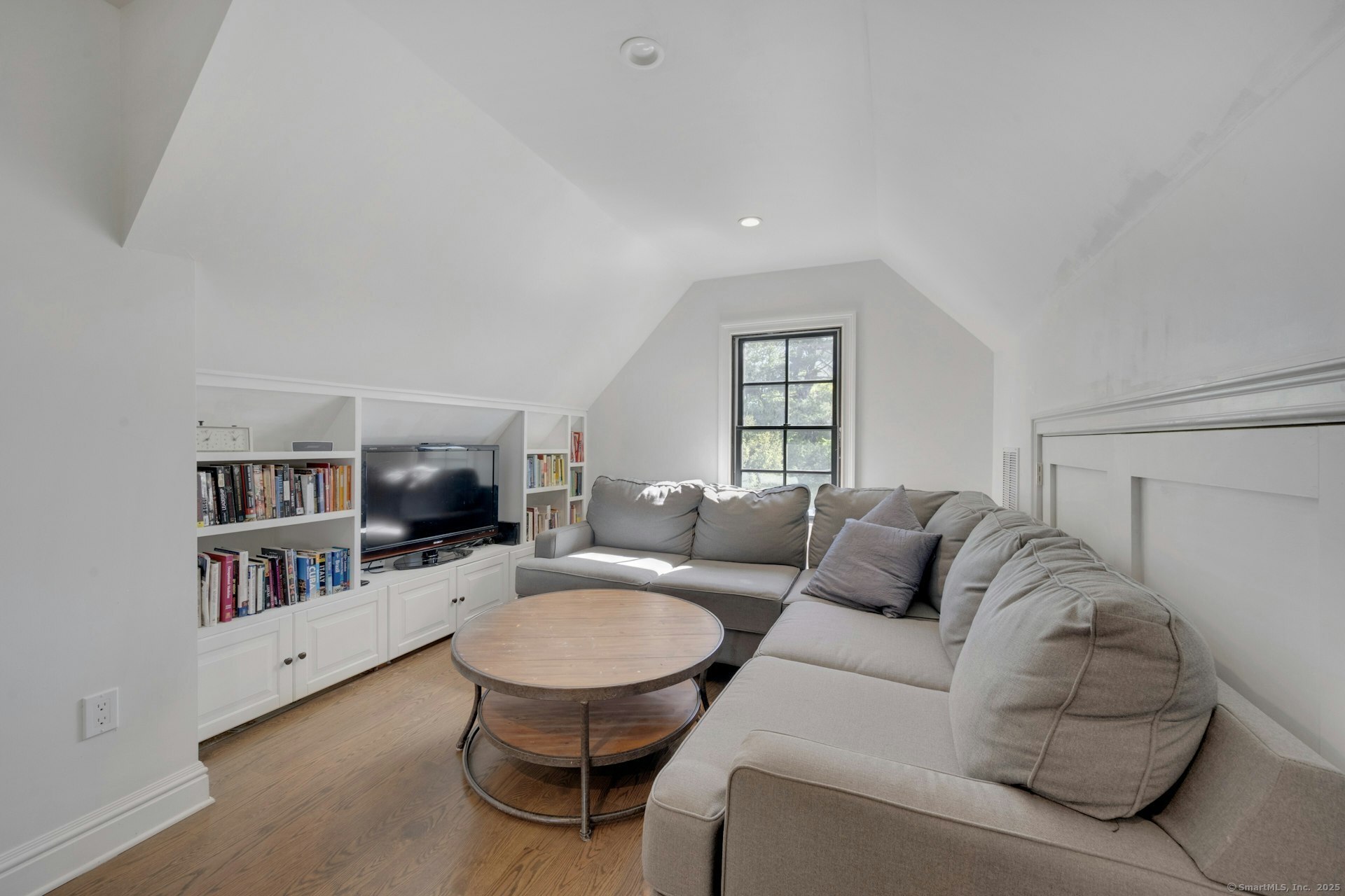 175 Lake, Greenwich, Connecticut 06830