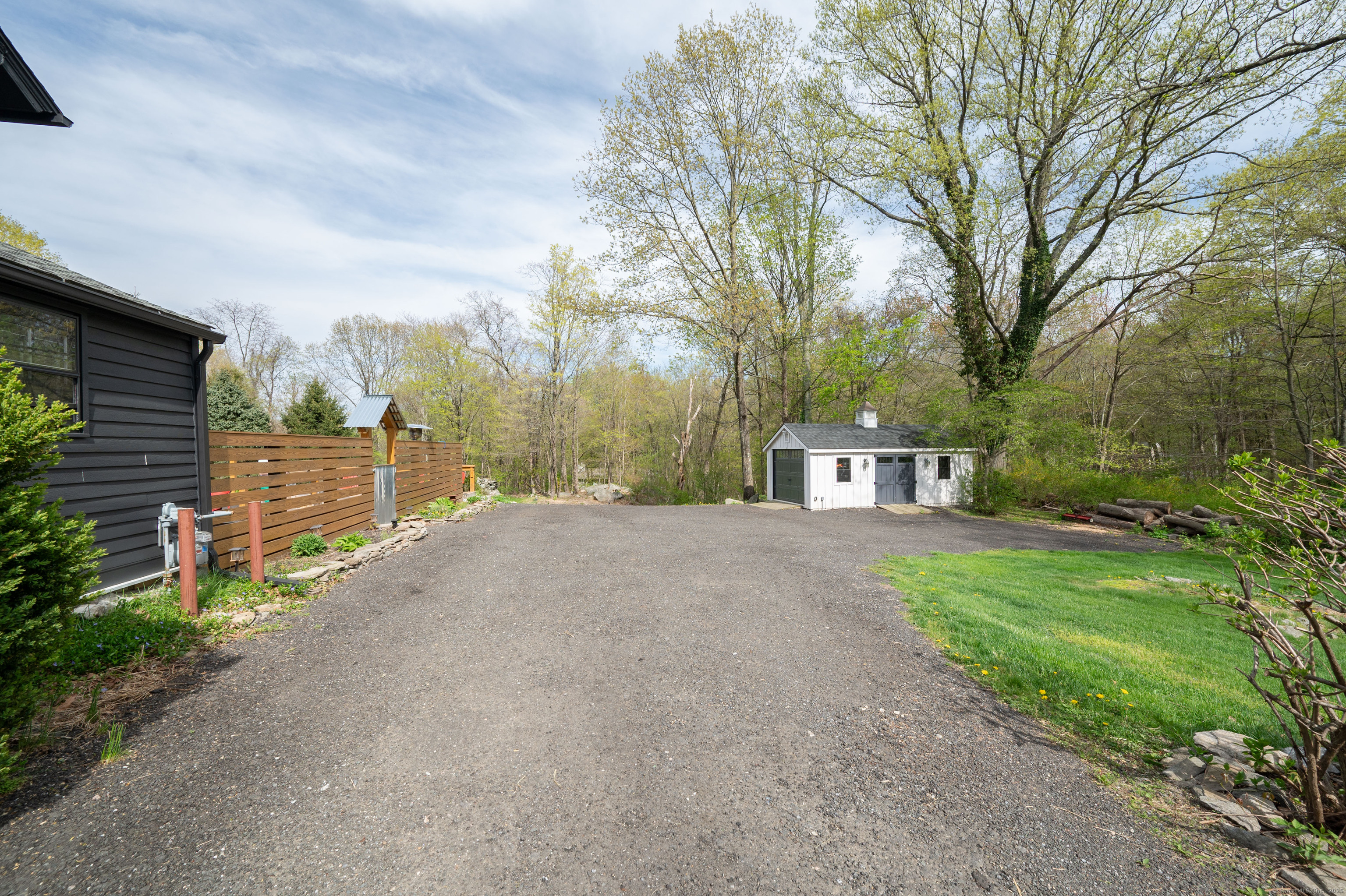 115 Toddy Hill, Newtown, Connecticut 06482