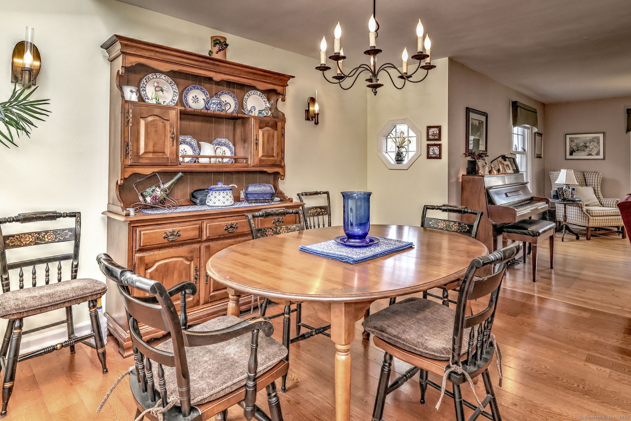 261 Wilson, Orange, Connecticut 06477