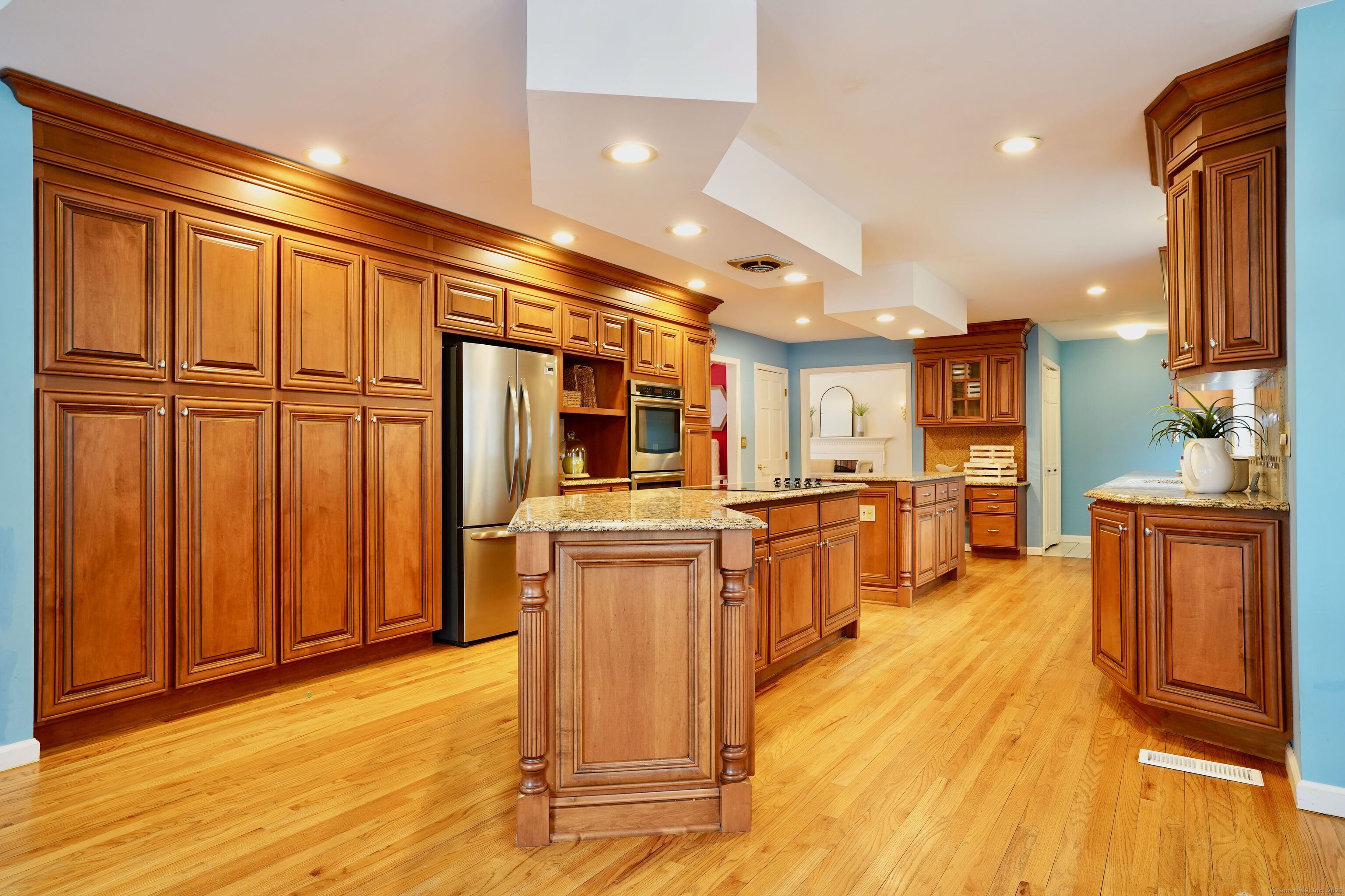 58 Jennifer, North Haven, Connecticut 06473