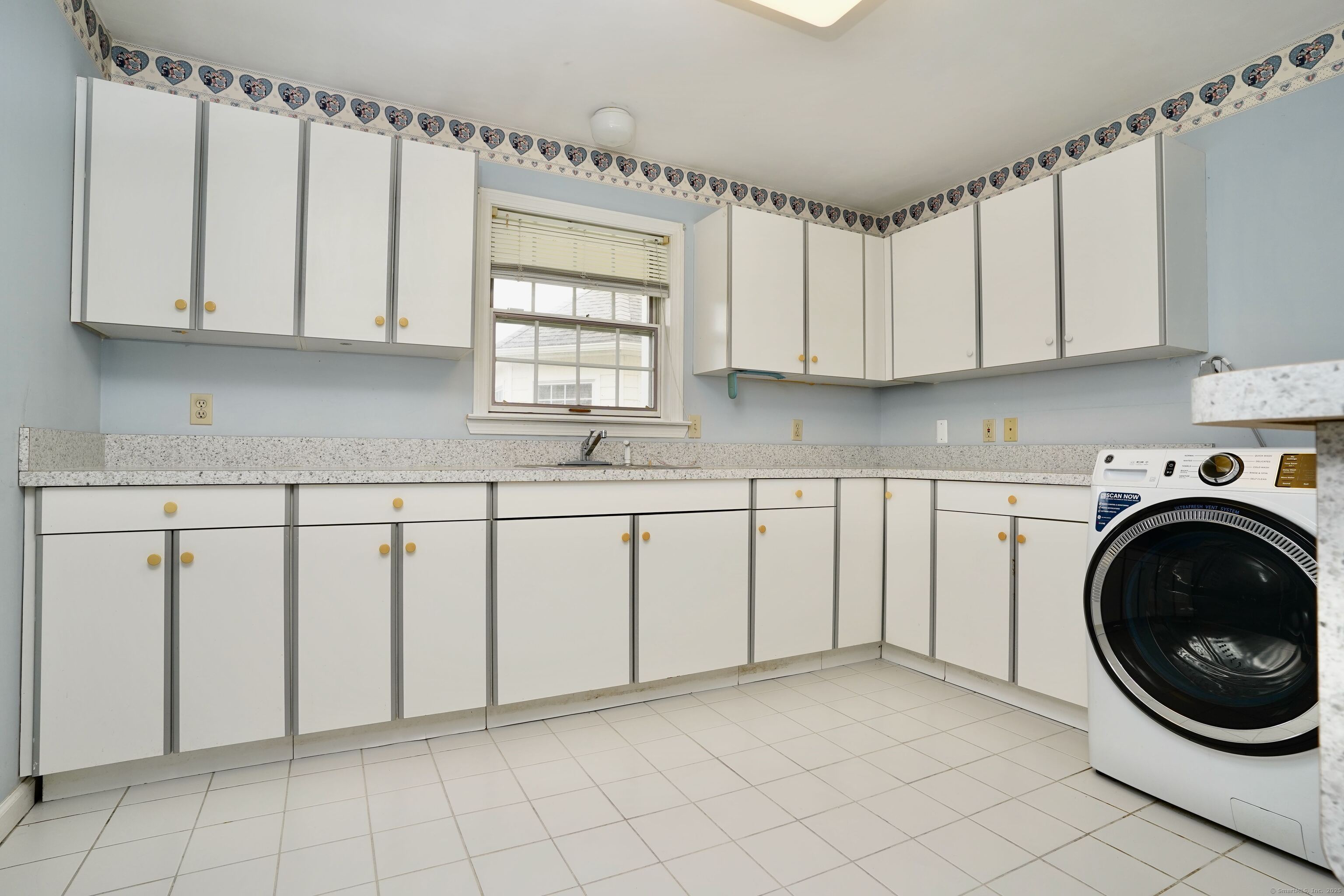 58 Jennifer, North Haven, Connecticut 06473