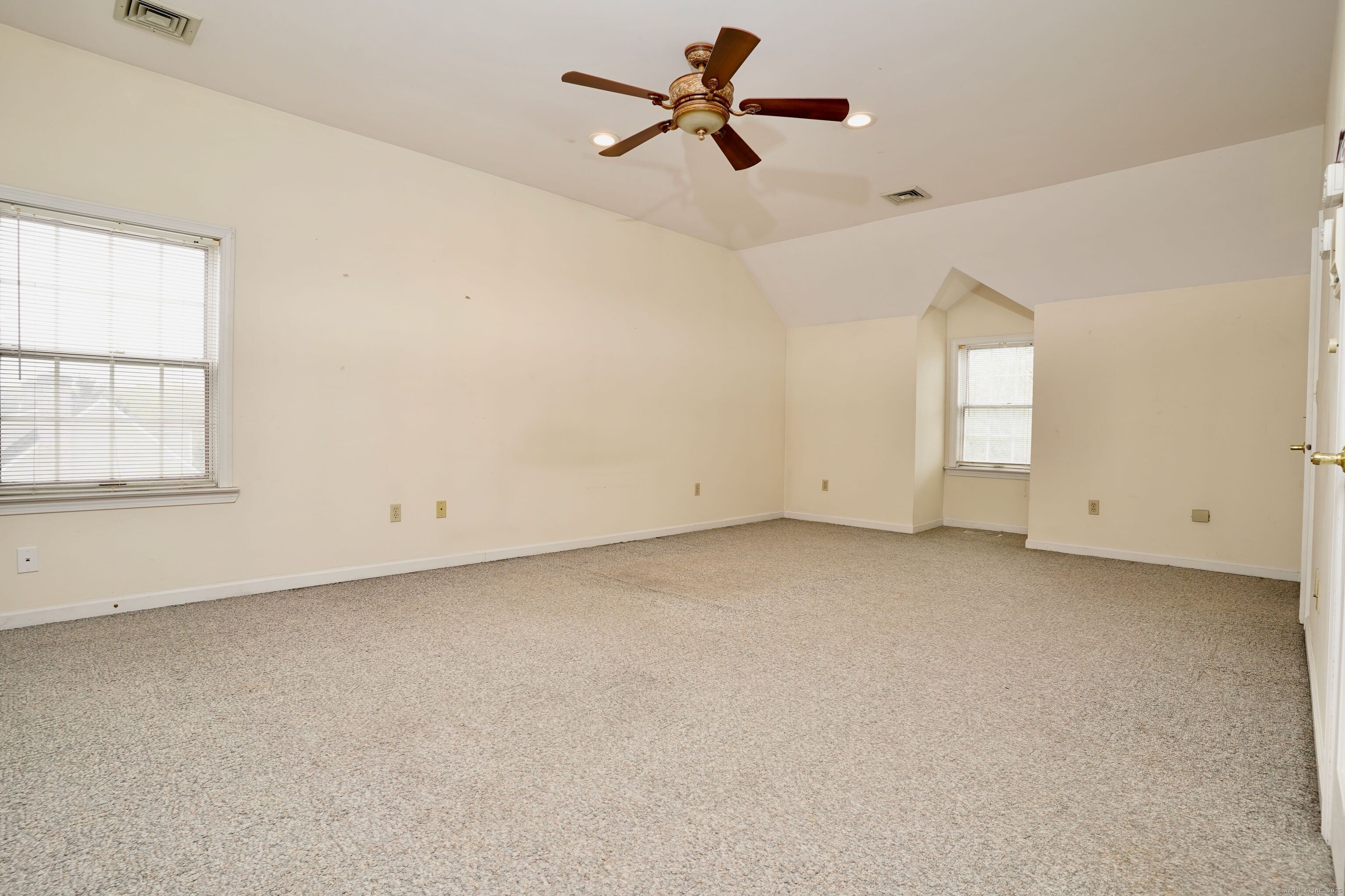 58 Jennifer, North Haven, Connecticut 06473