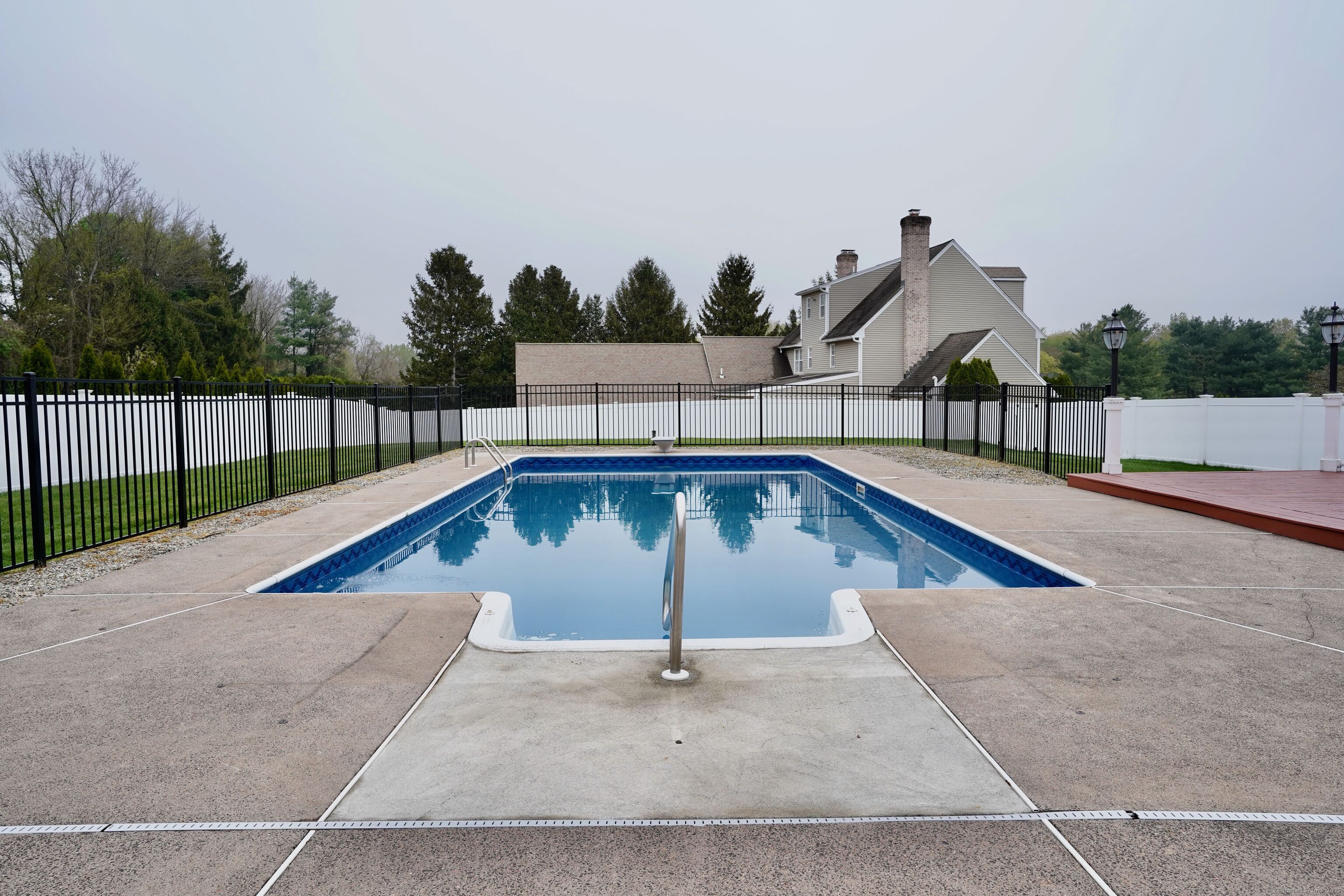 58 Jennifer, North Haven, Connecticut 06473