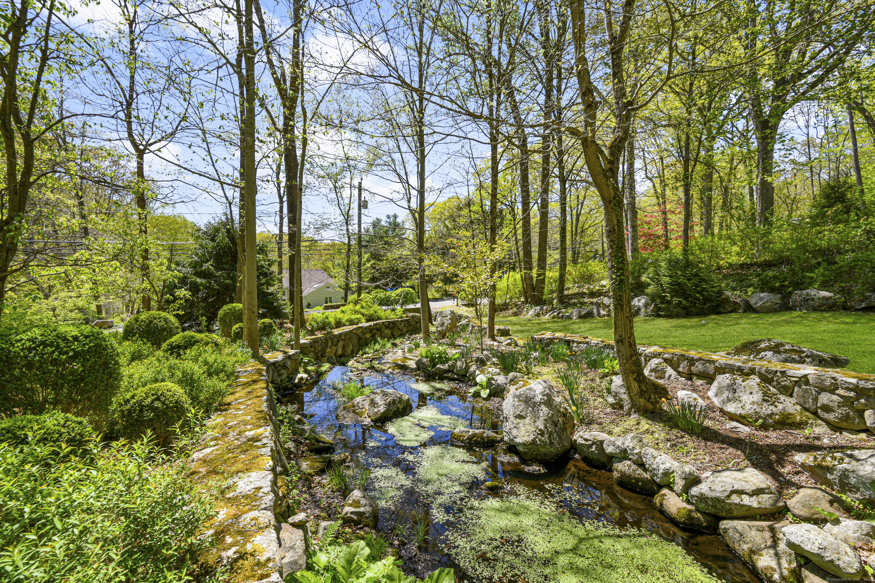 96 Surrey, Stamford, Connecticut 06903