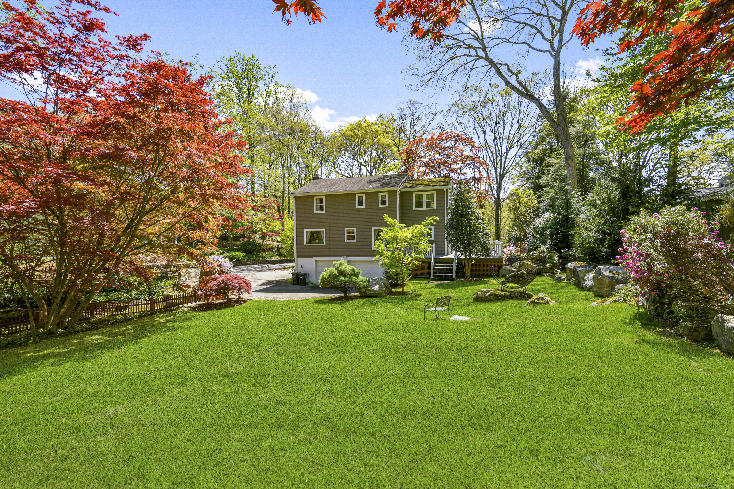 96 Surrey, Stamford, Connecticut 06903