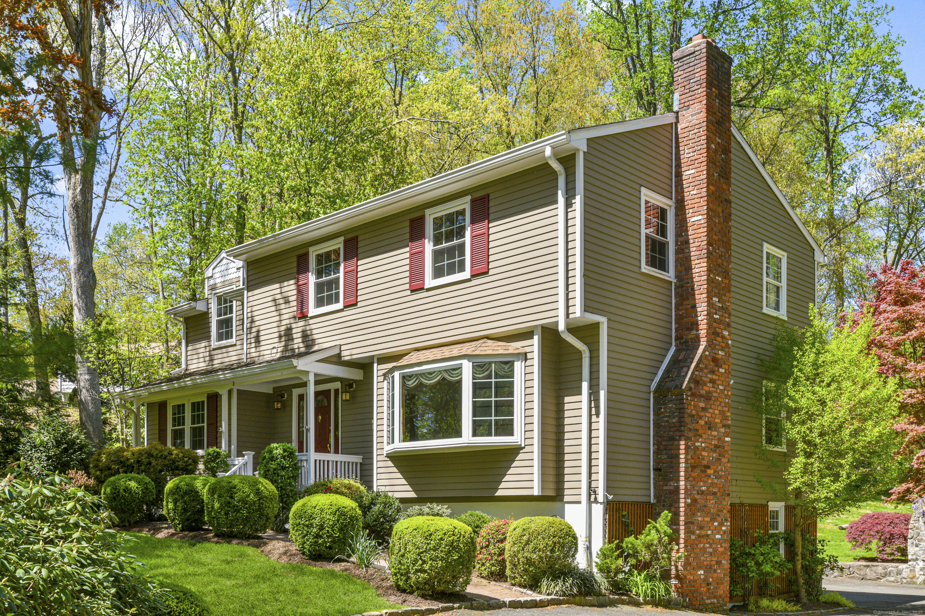 96 Surrey, Stamford, Connecticut 06903