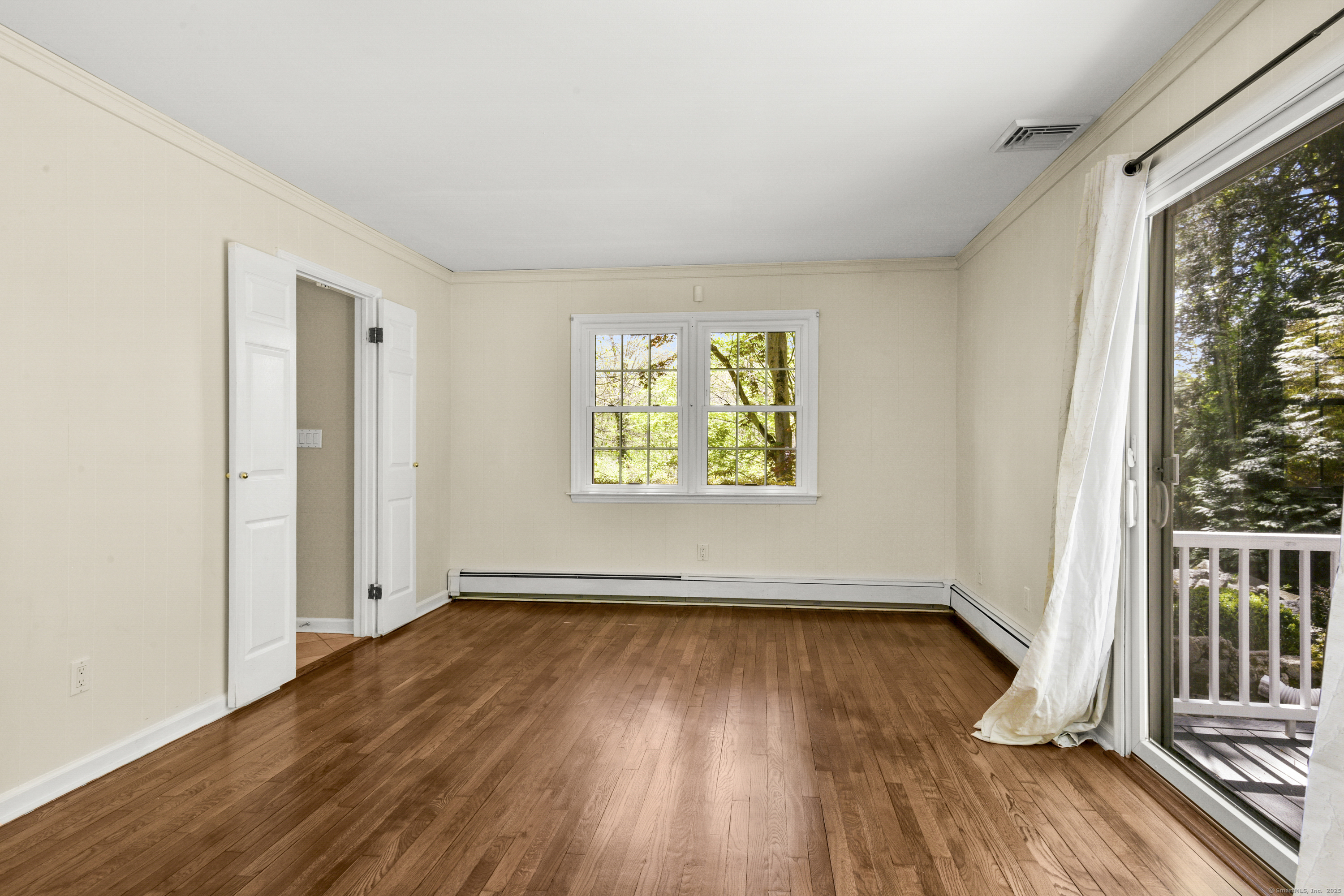 96 Surrey, Stamford, Connecticut 06903