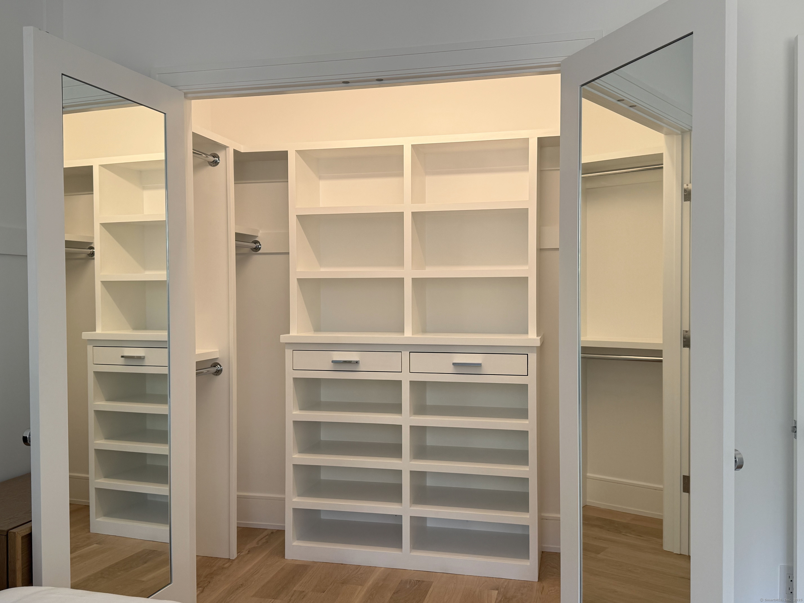 785 Post, Westport, Connecticut 06880