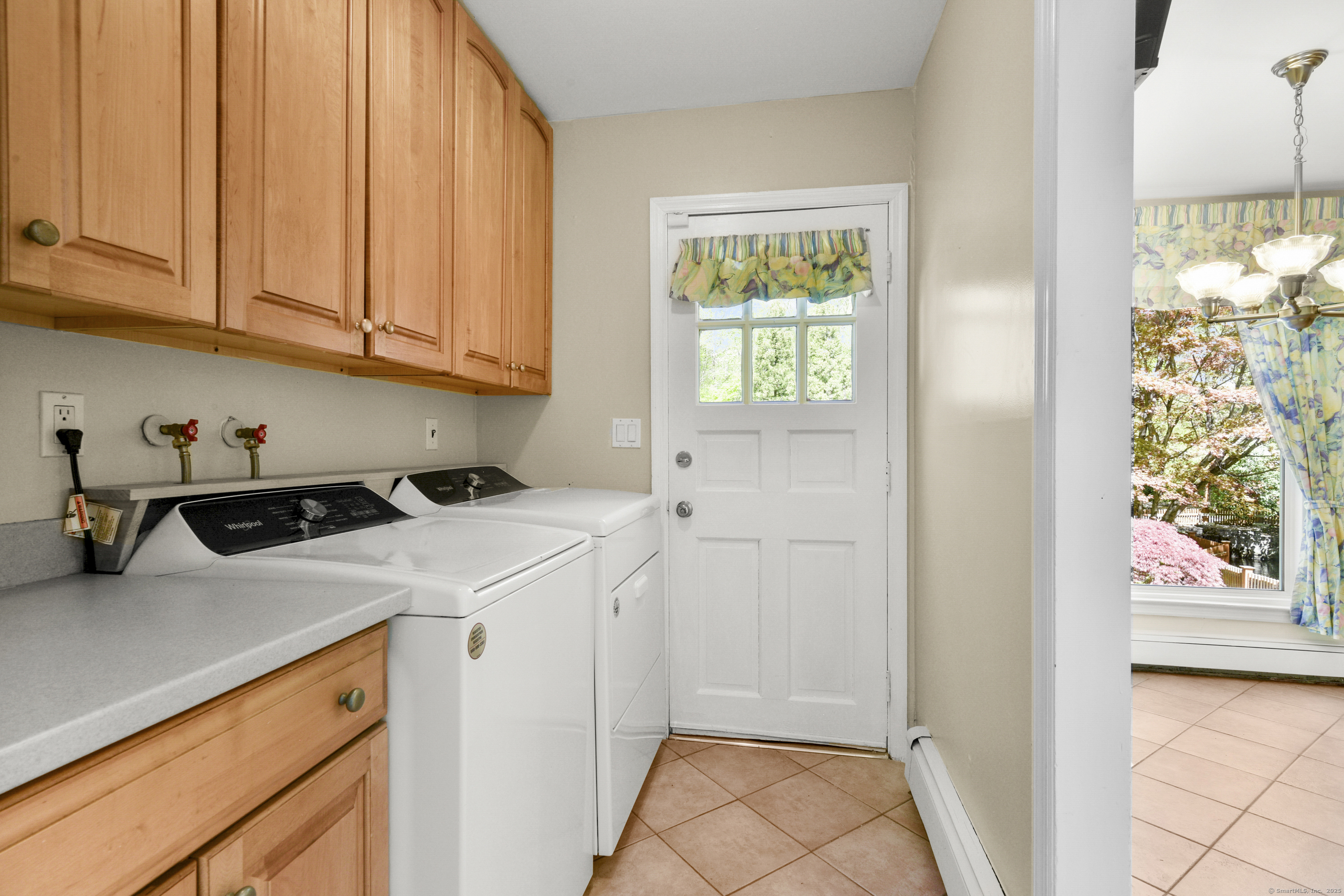 96 Surrey, Stamford, Connecticut 06903