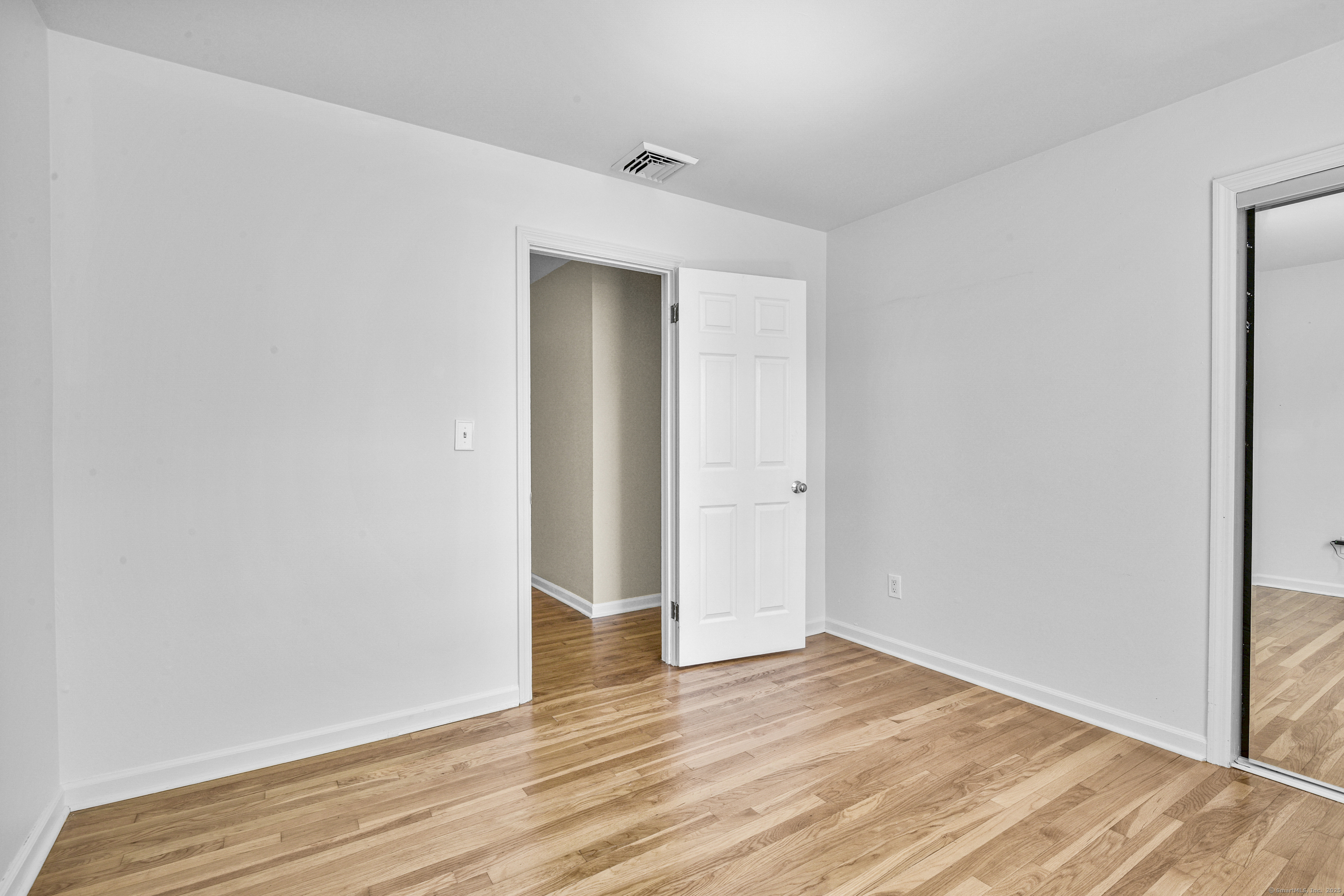 96 Surrey, Stamford, Connecticut 06903