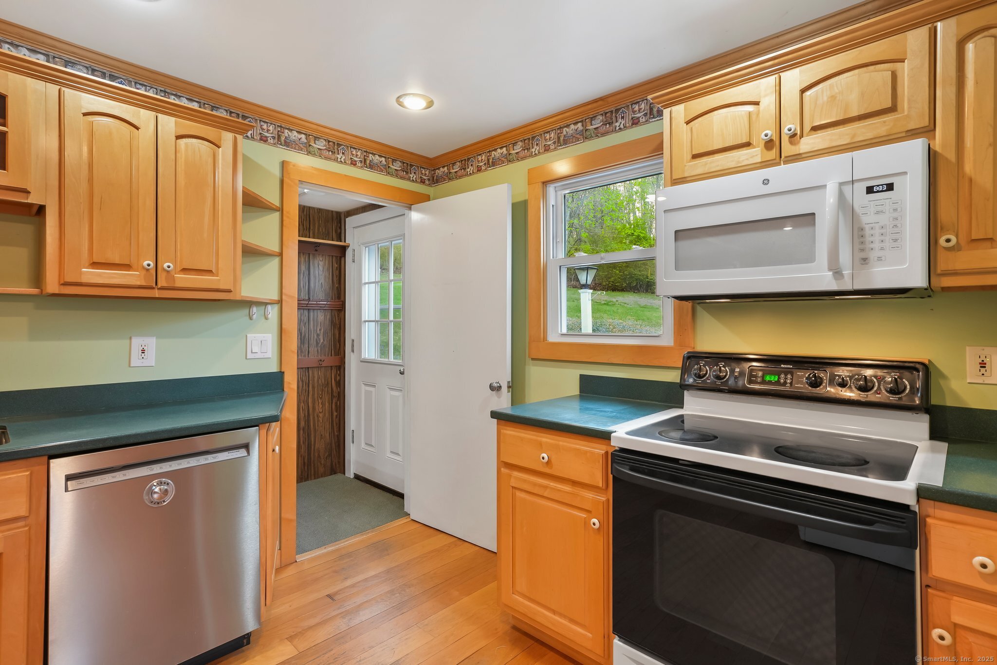 73 Baldwin Hill, Washington, Connecticut 06794