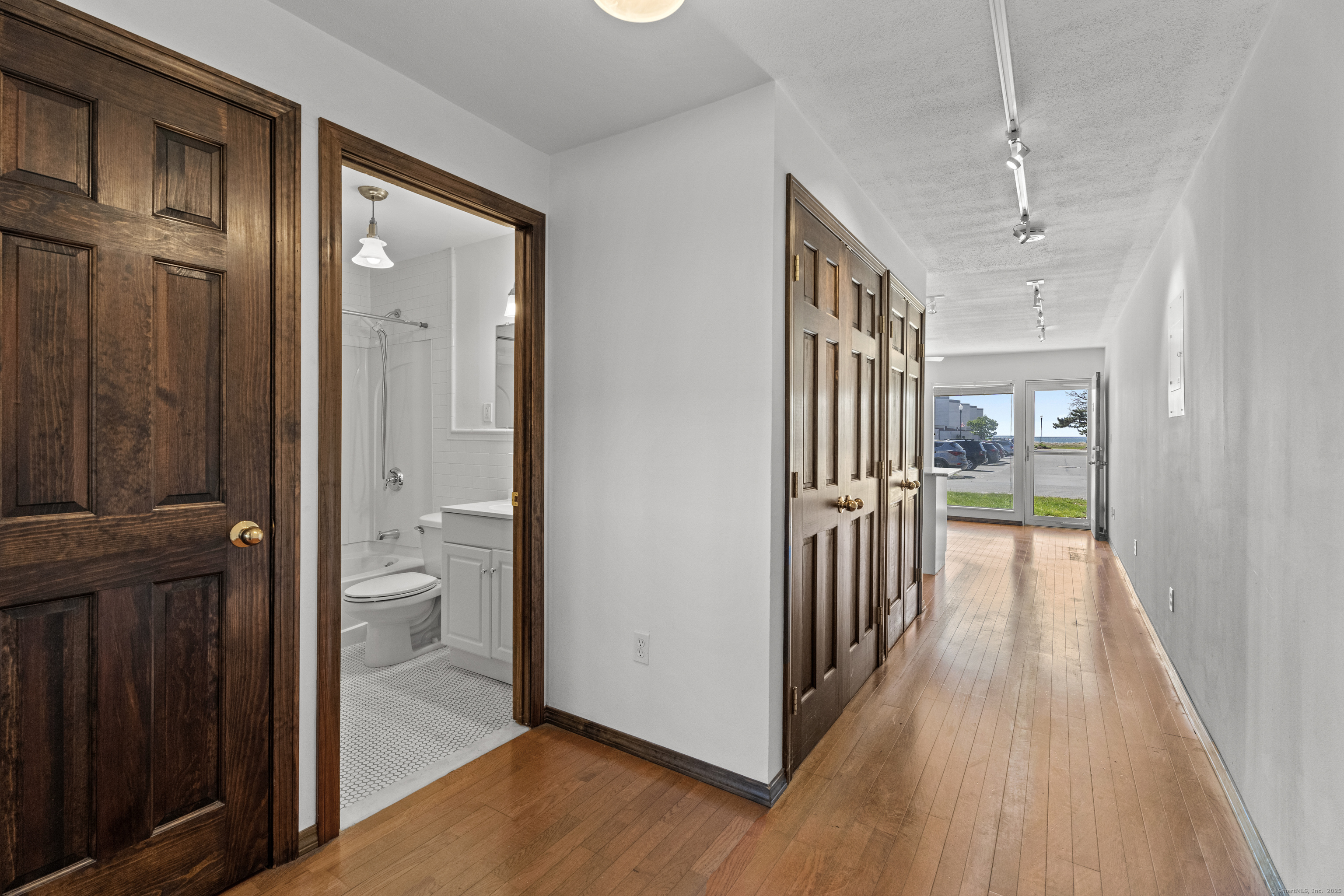 241 West, West Haven, Connecticut 06516