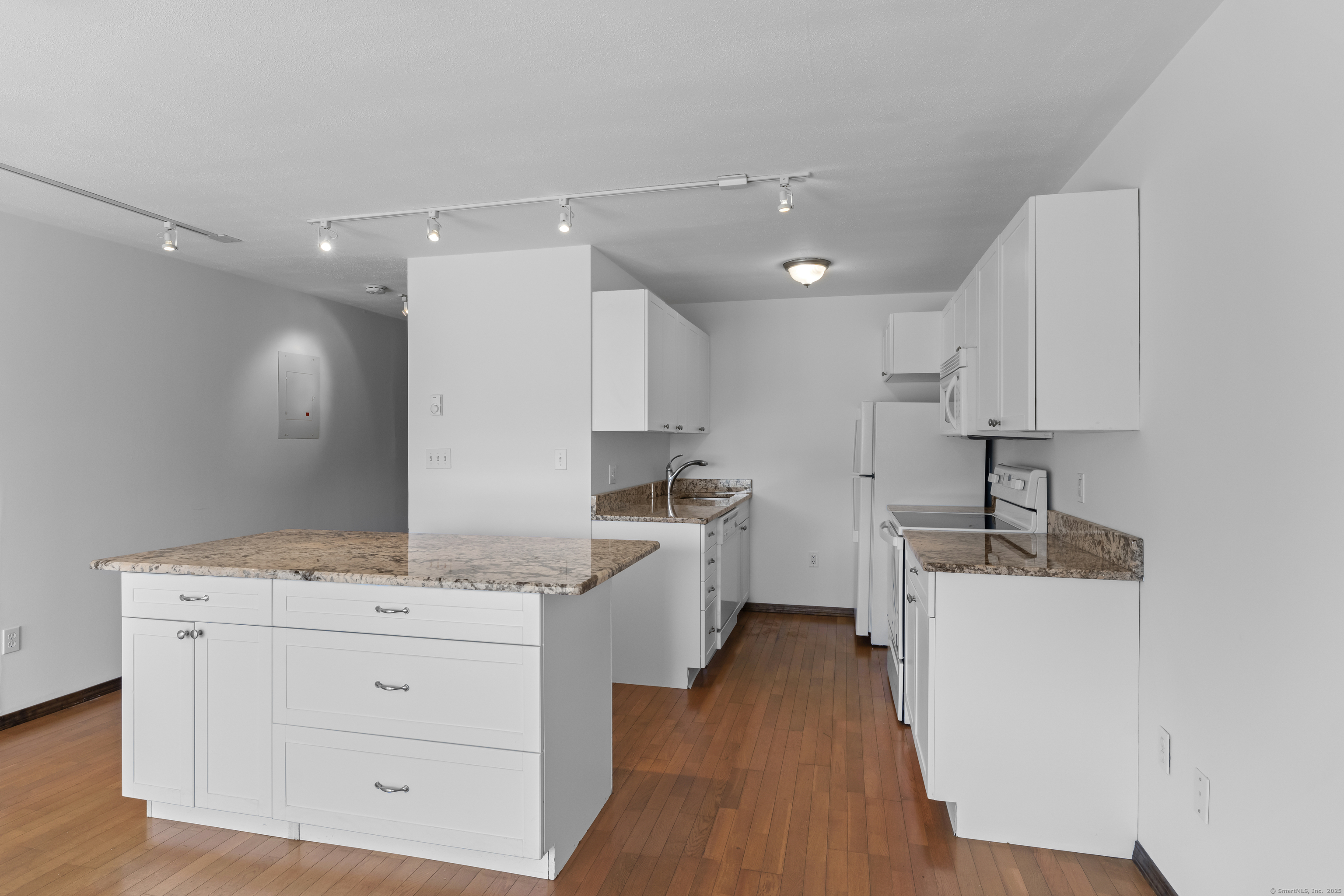 241 West, West Haven, Connecticut 06516