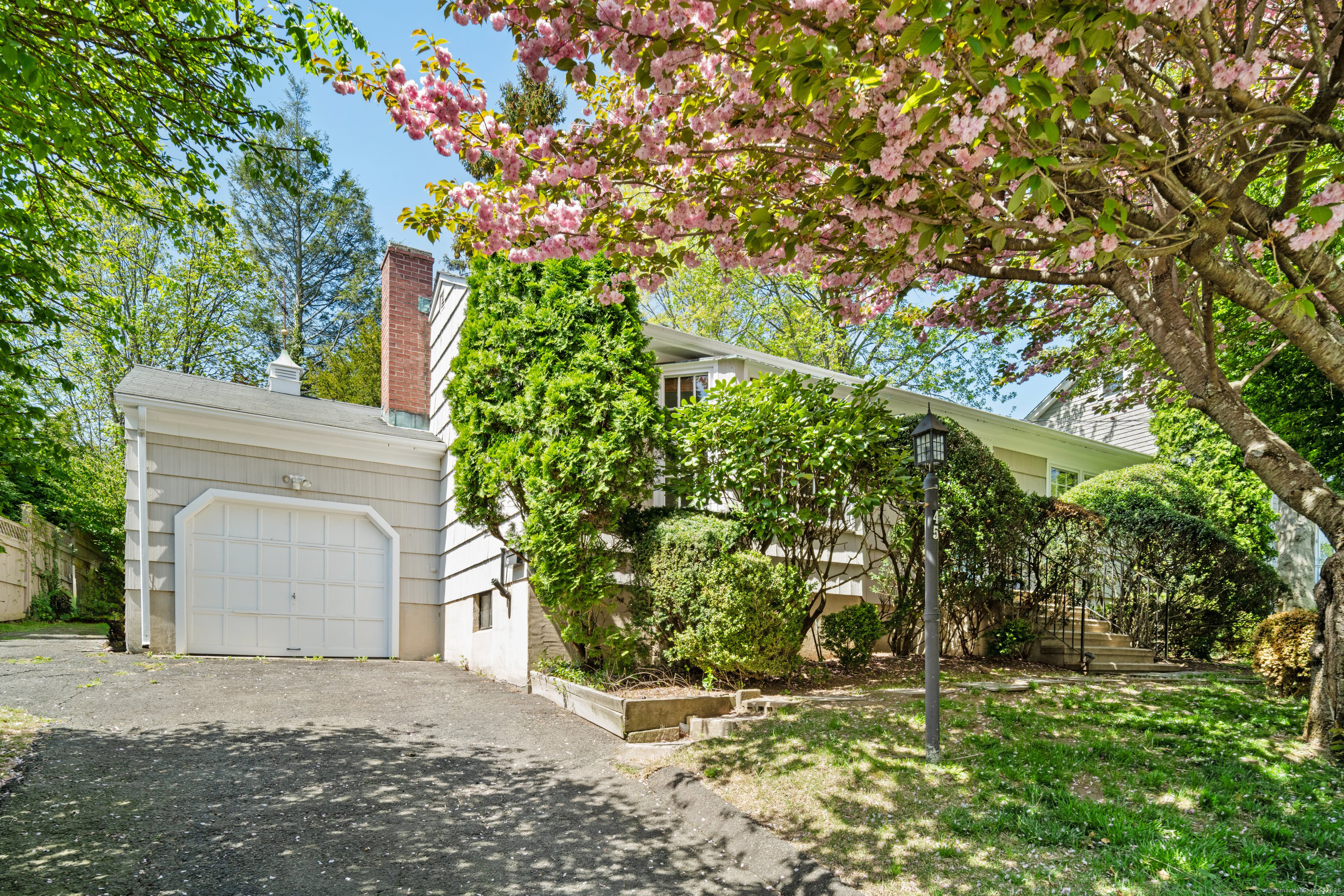 45 Sunrise, New Canaan, Connecticut 06840