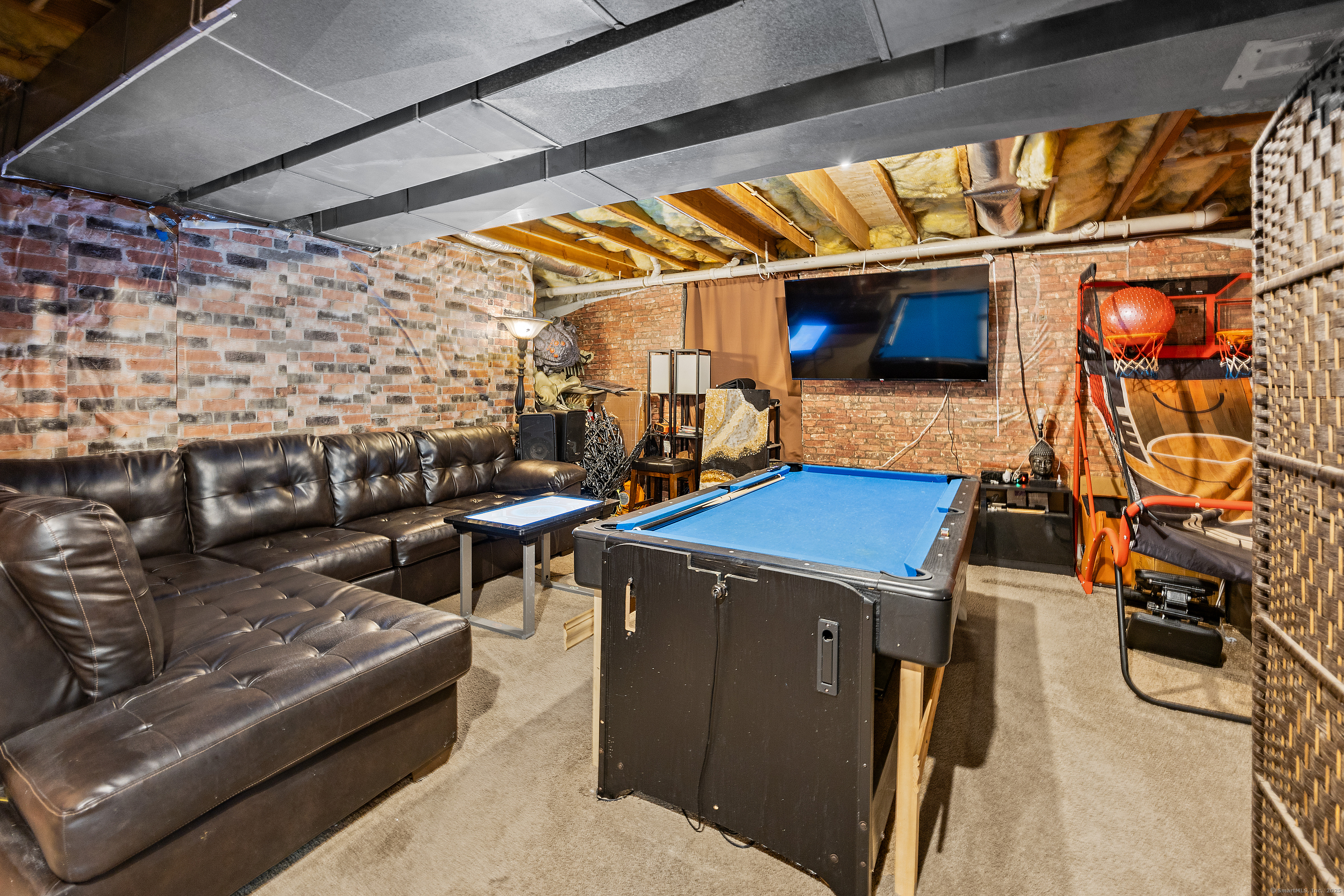207 Ridgefield, Waterbury, Connecticut 06705
