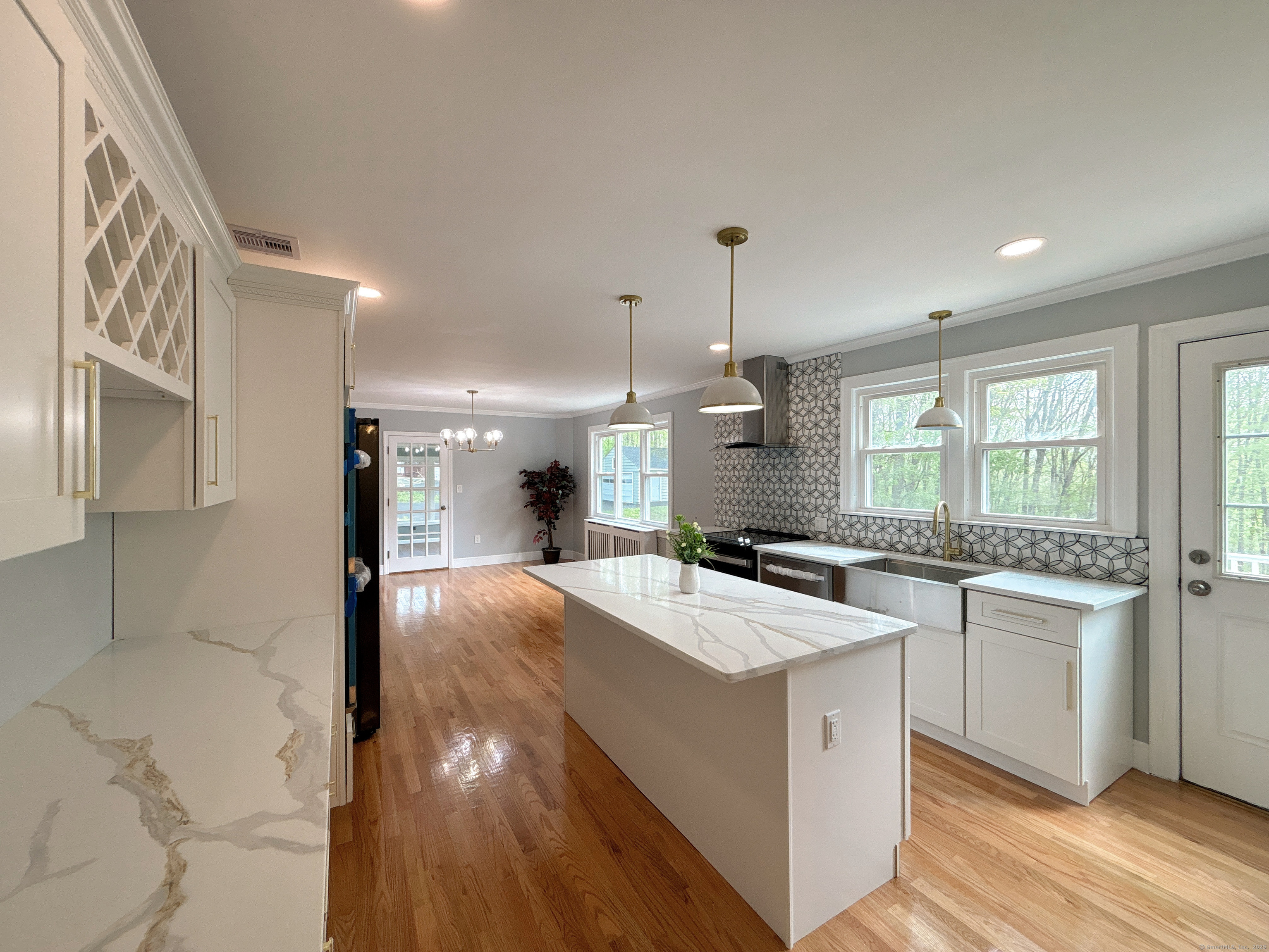 2125 Shepard, Hamden, Connecticut 06518