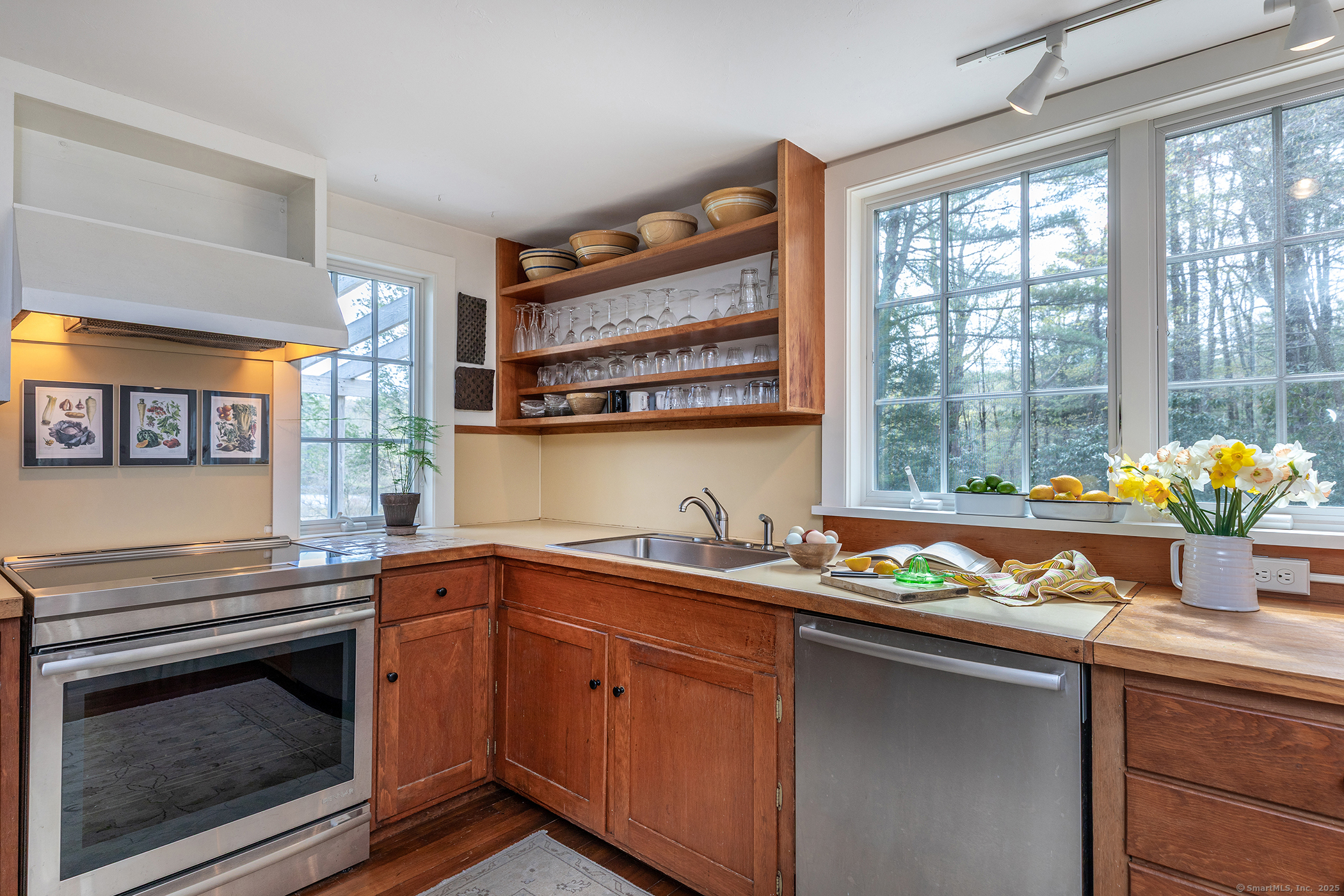 351 Smith Hill, Colebrook, Connecticut 06021