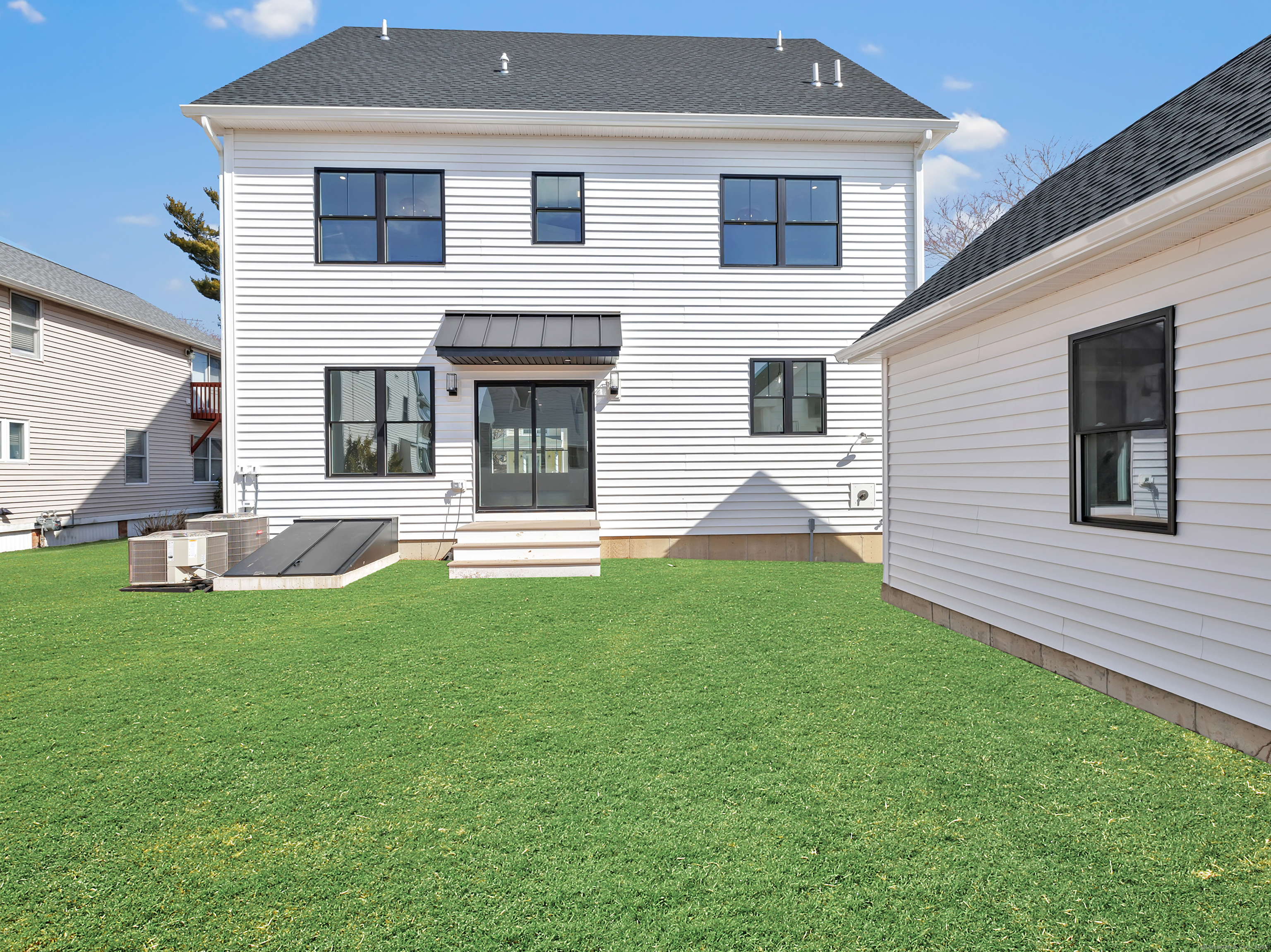 13 Dunbar, Milford, Connecticut 06460