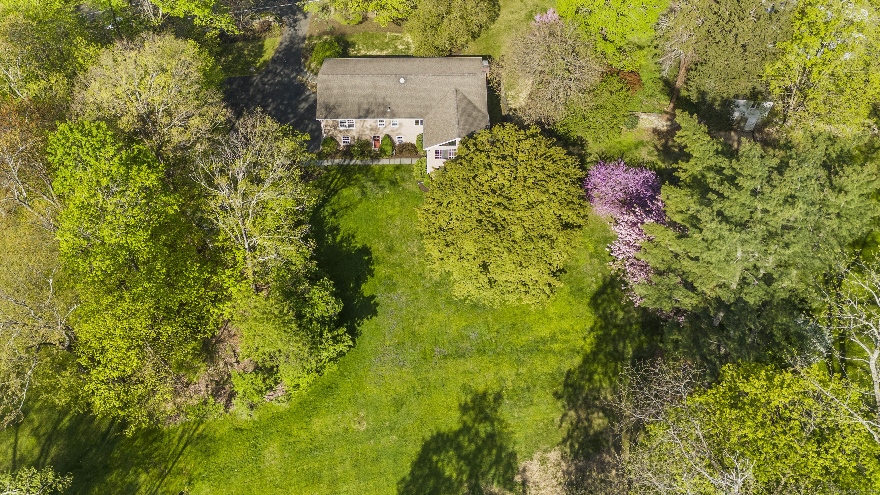 329 Roxbury, Stamford, Connecticut 06902