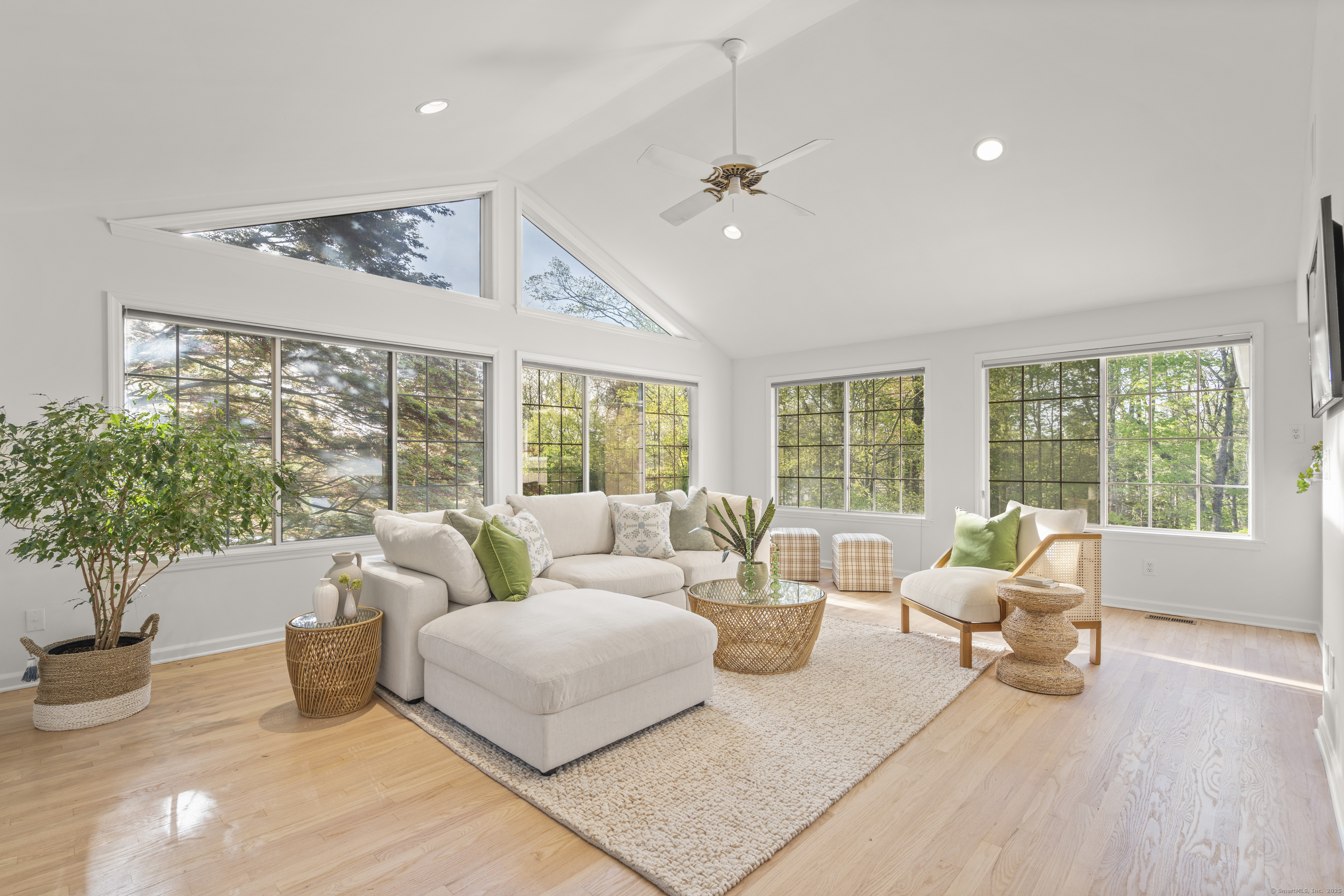 329 Roxbury, Stamford, Connecticut 06902