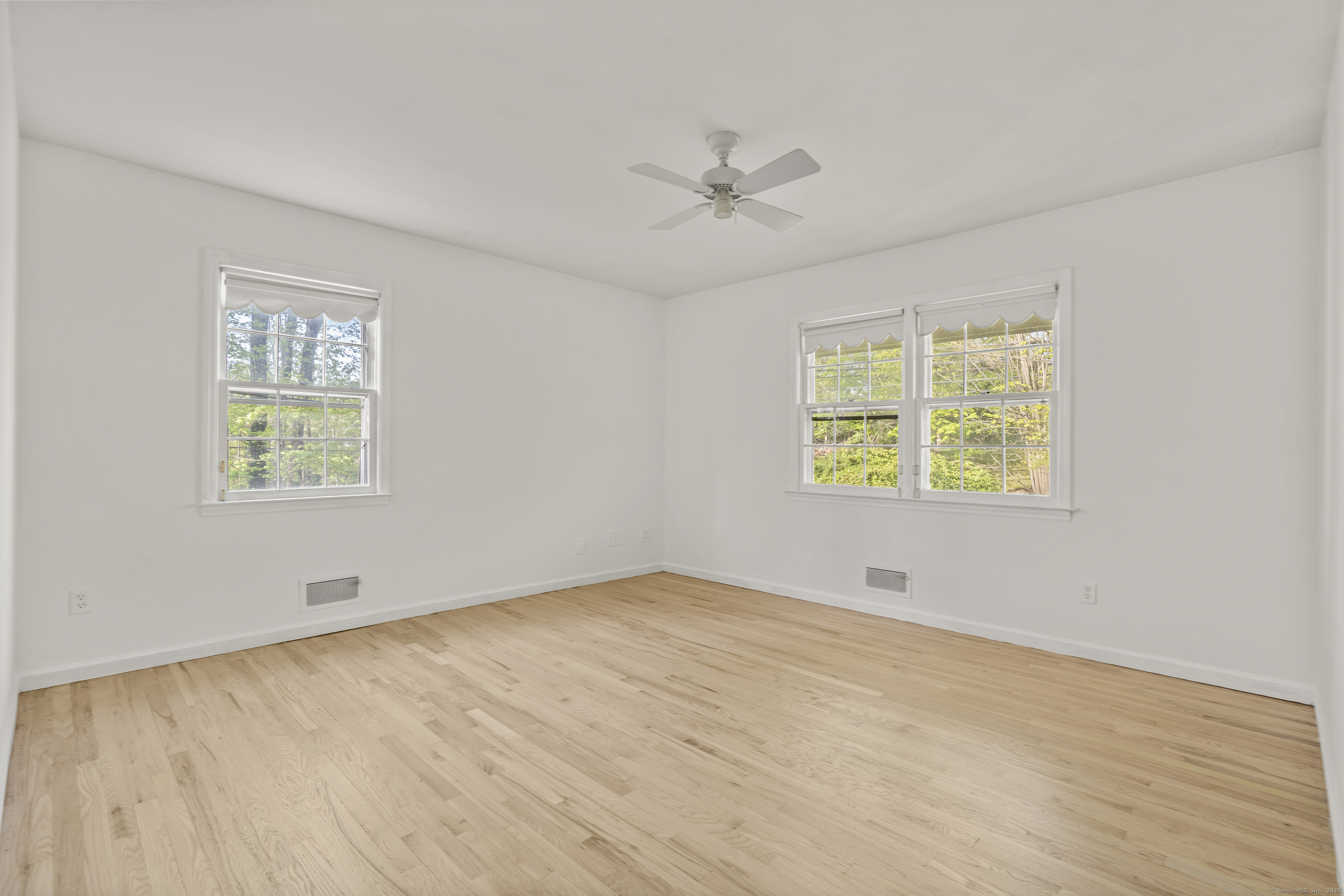 329 Roxbury, Stamford, Connecticut 06902